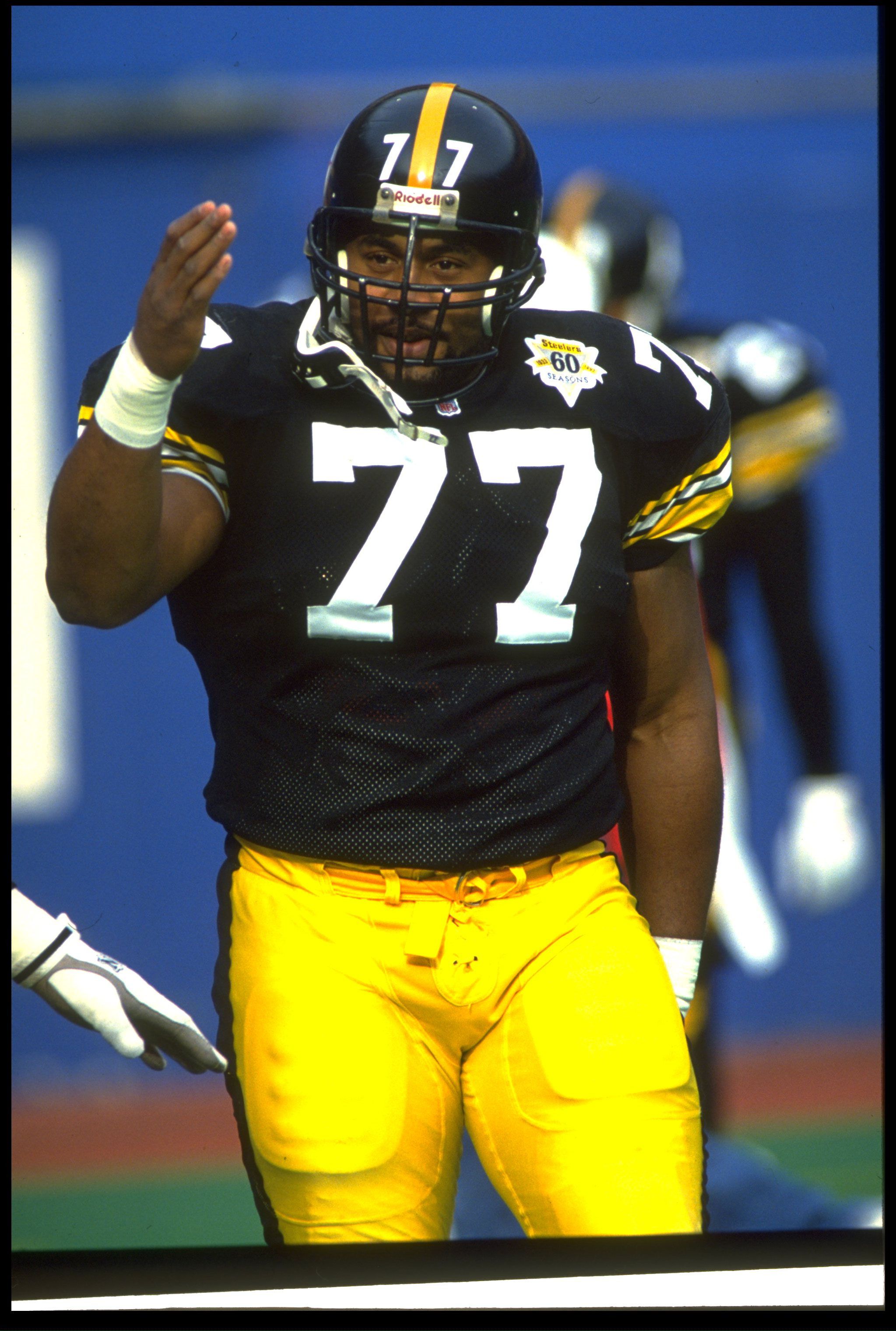 Former Steeler Carlton Haselrig dies at 54: report 