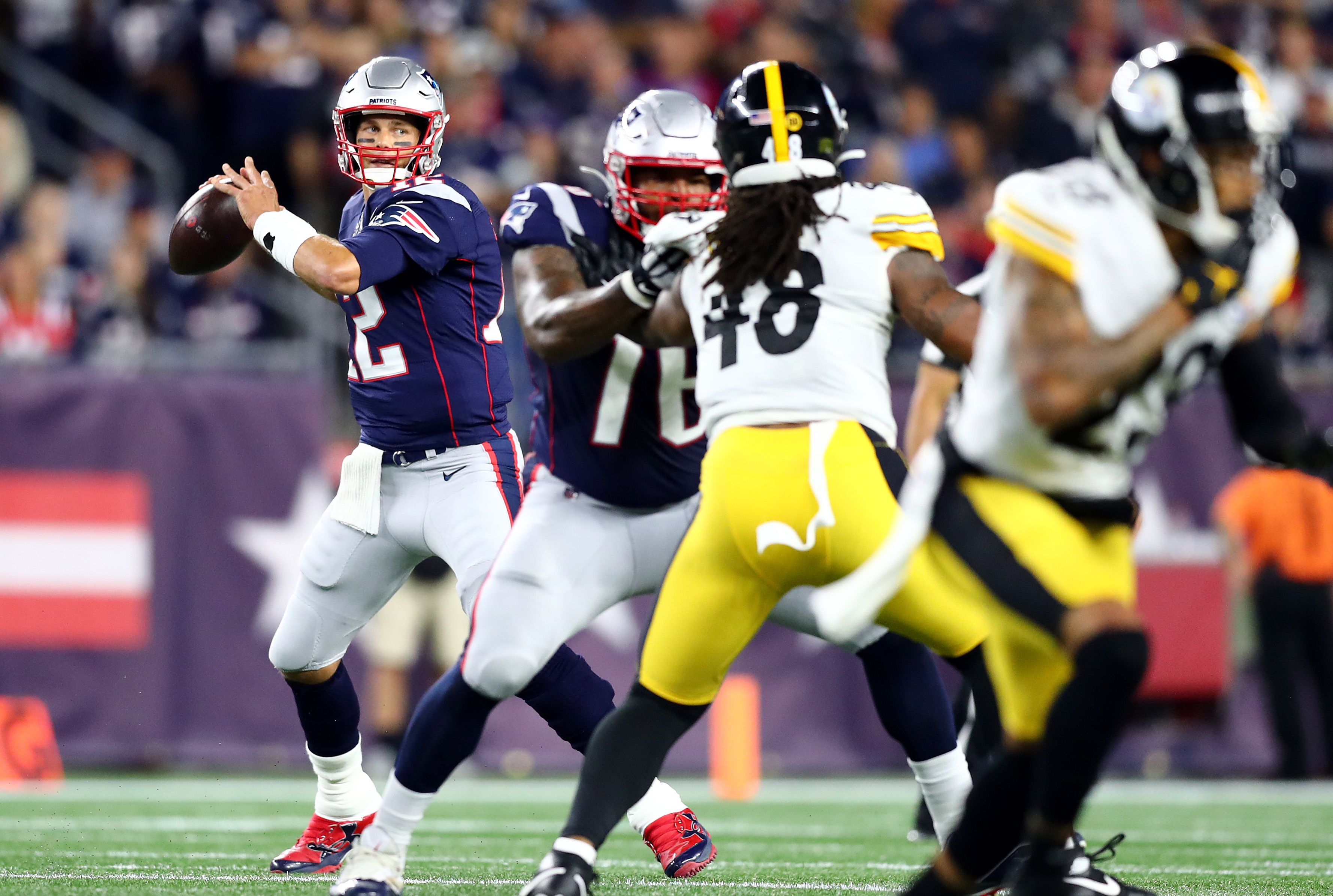 Patriots 33, Steelers 3: Tom Brady drops bombs on Pittsburgh and