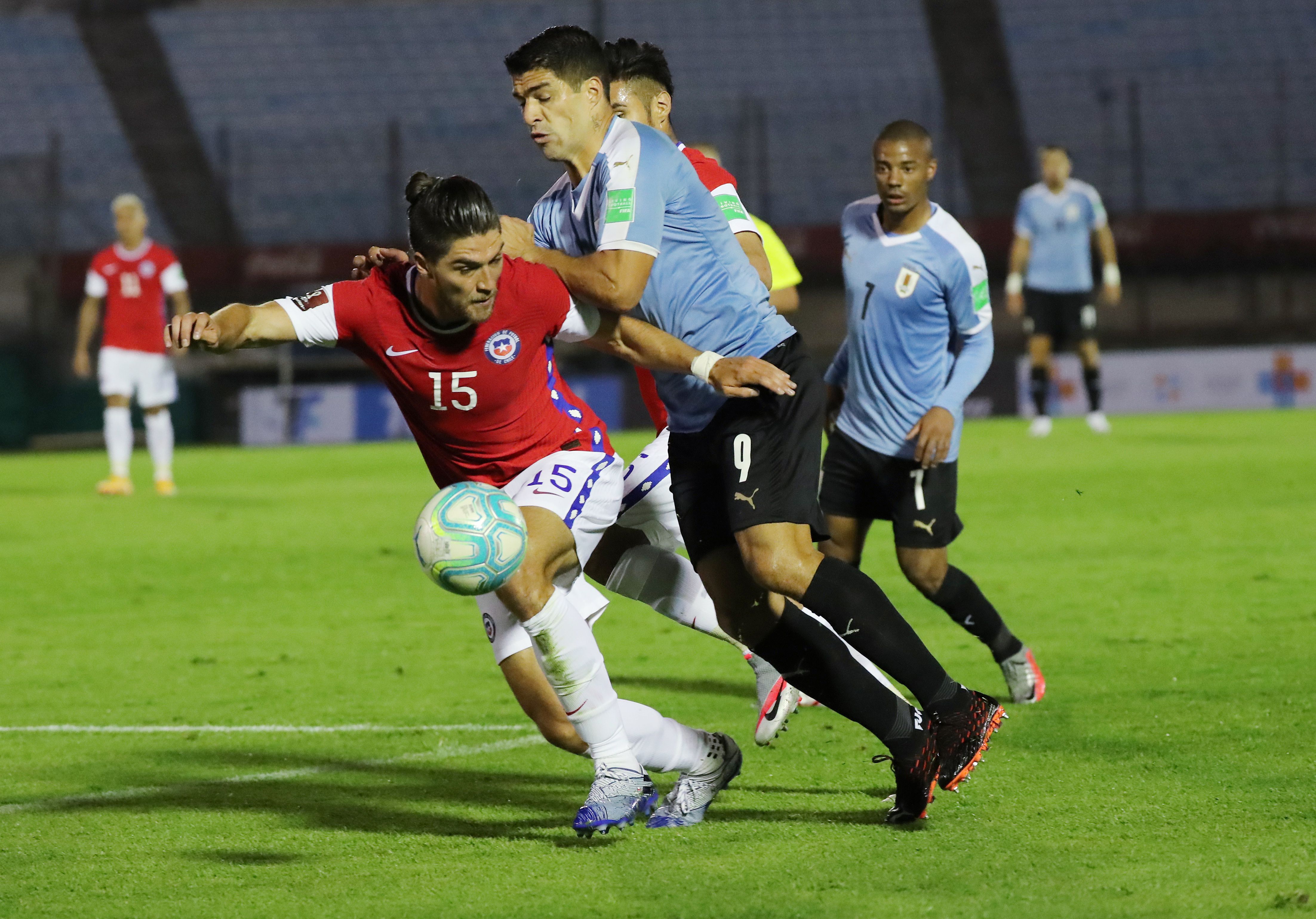 World Cup 2022 South American Qualifiers - Uruguay v Chile