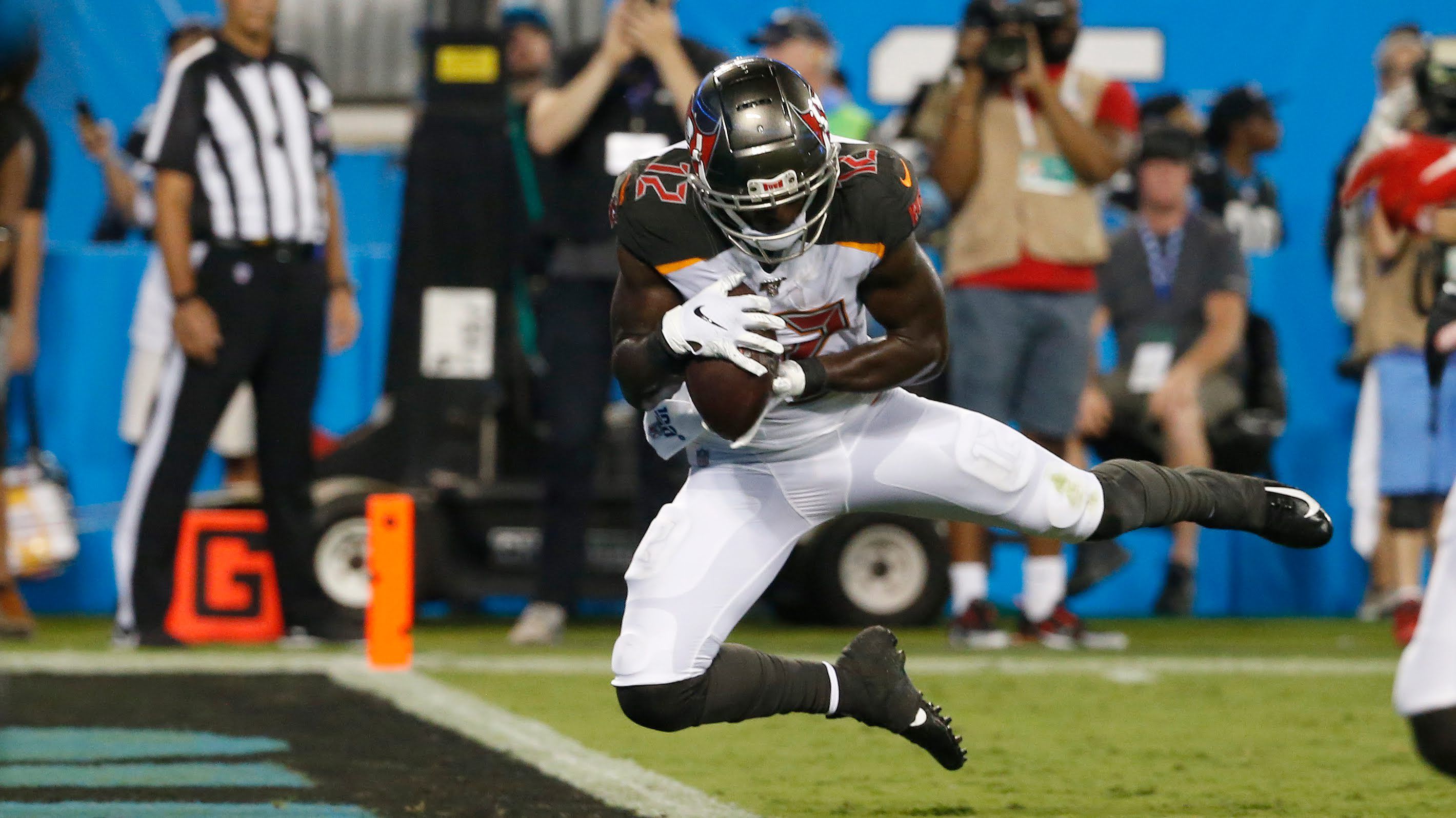 Panthers-Buccaneers Week 2 Thursday Night Game Delayed Due to Lightning and  Heavy Rain in the Area