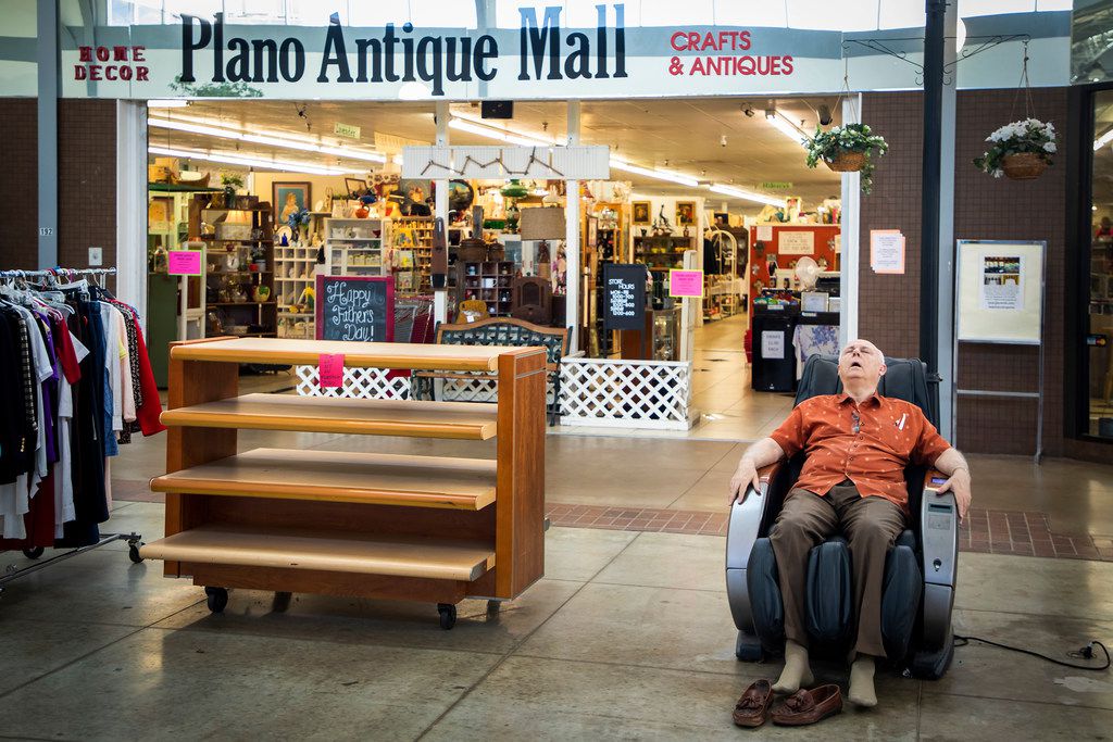 Inside A Nearly Abandoned Plano Mall This Antique Store Is