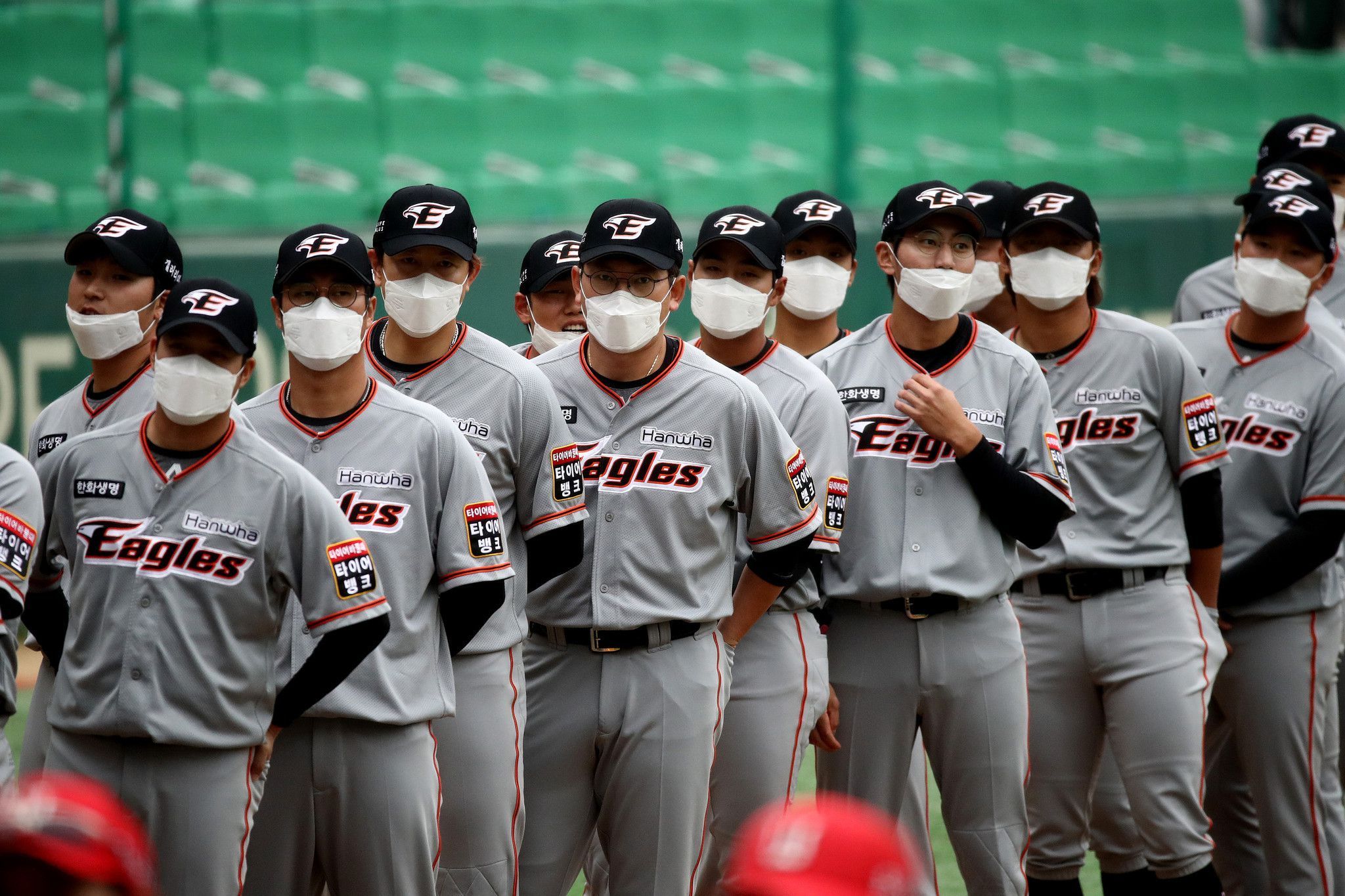 Ban on ballpark beer vendors resents South Korean fans