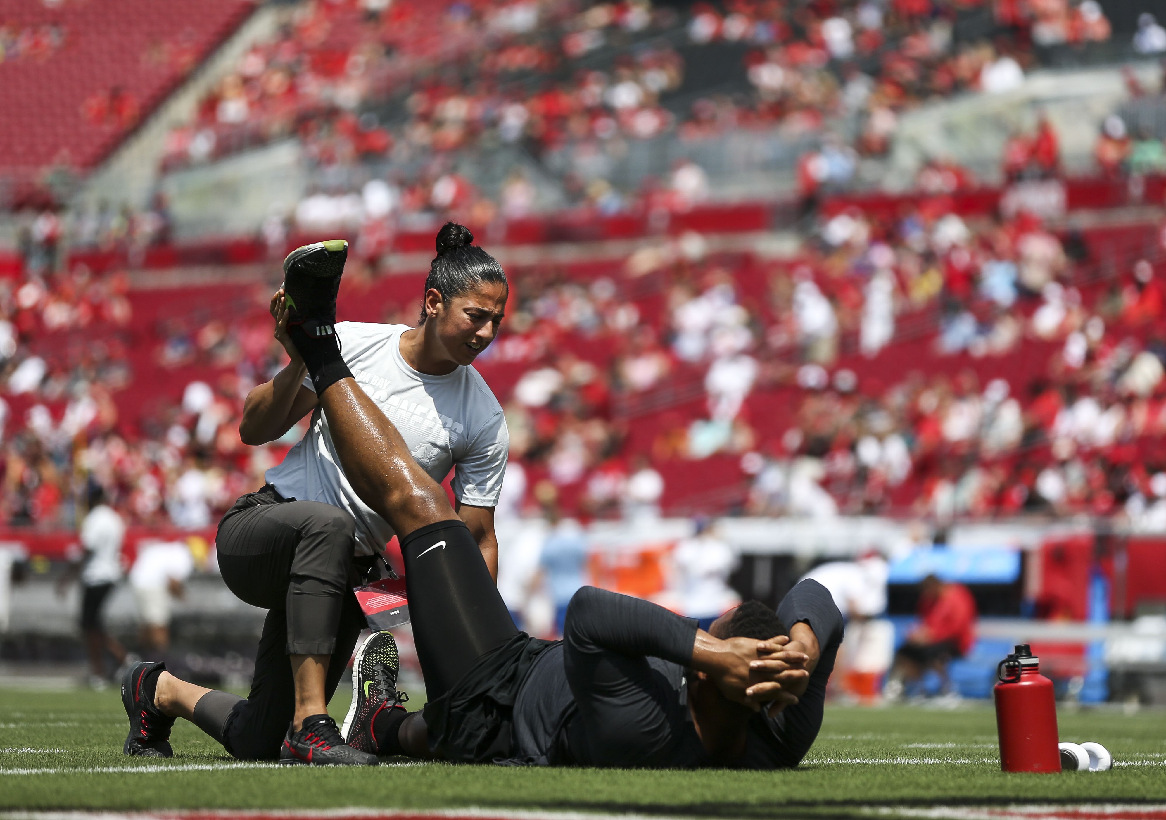 49ers-Bucs: Kwon Alexander ejected from game after illegal hit on Jameis  Winston.