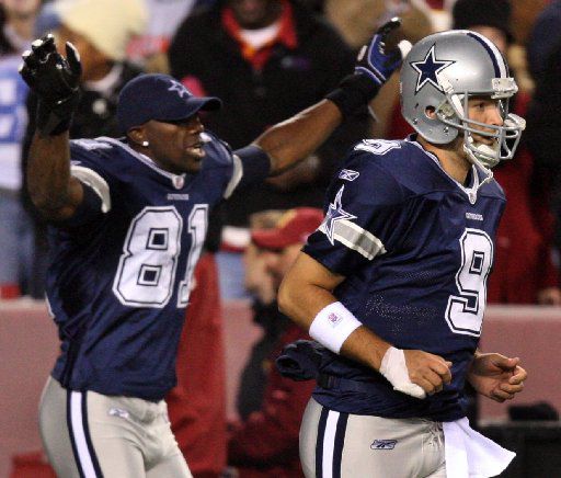 Terrell Owens: If Cowboys hadn't cut me, 'Tony Romo's probably still  playing, guaranteed'