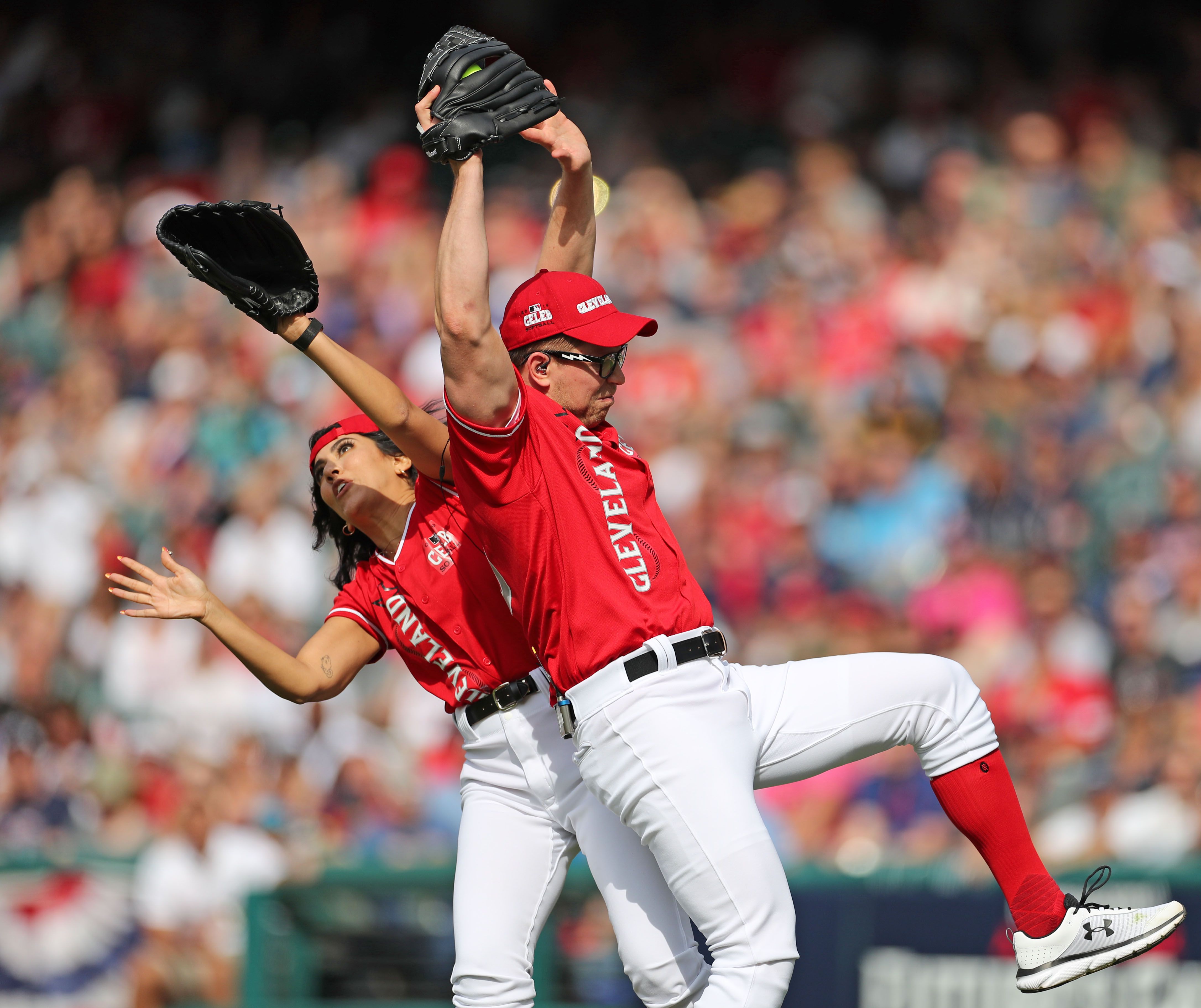 LOOK: Drew Brees hits monster homer in MLB celebrity softball game