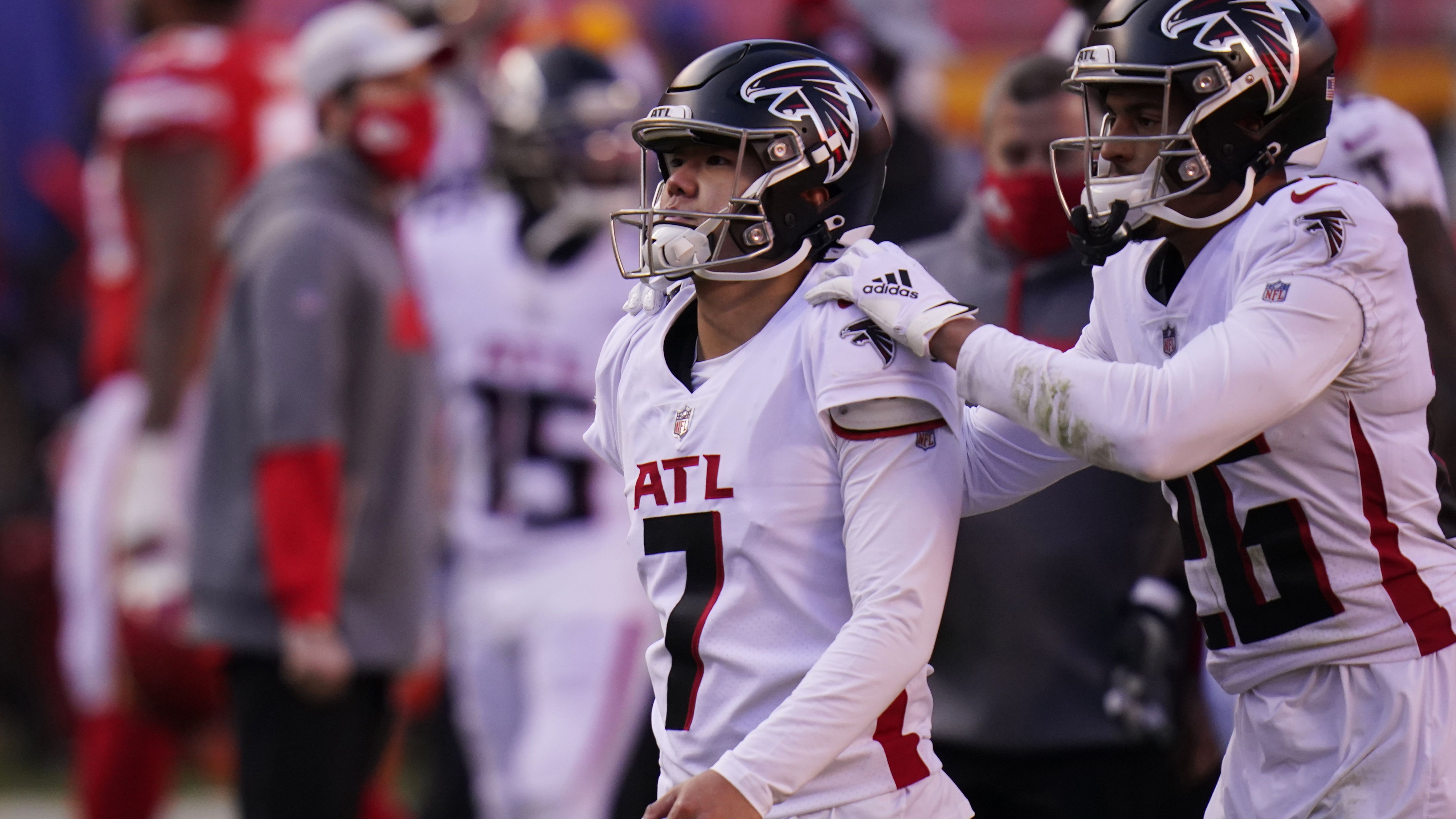 Atlanta Falcons kicker Younghoe Koo #7 looks on during pregame before the  game against the Los Angeles Charge…