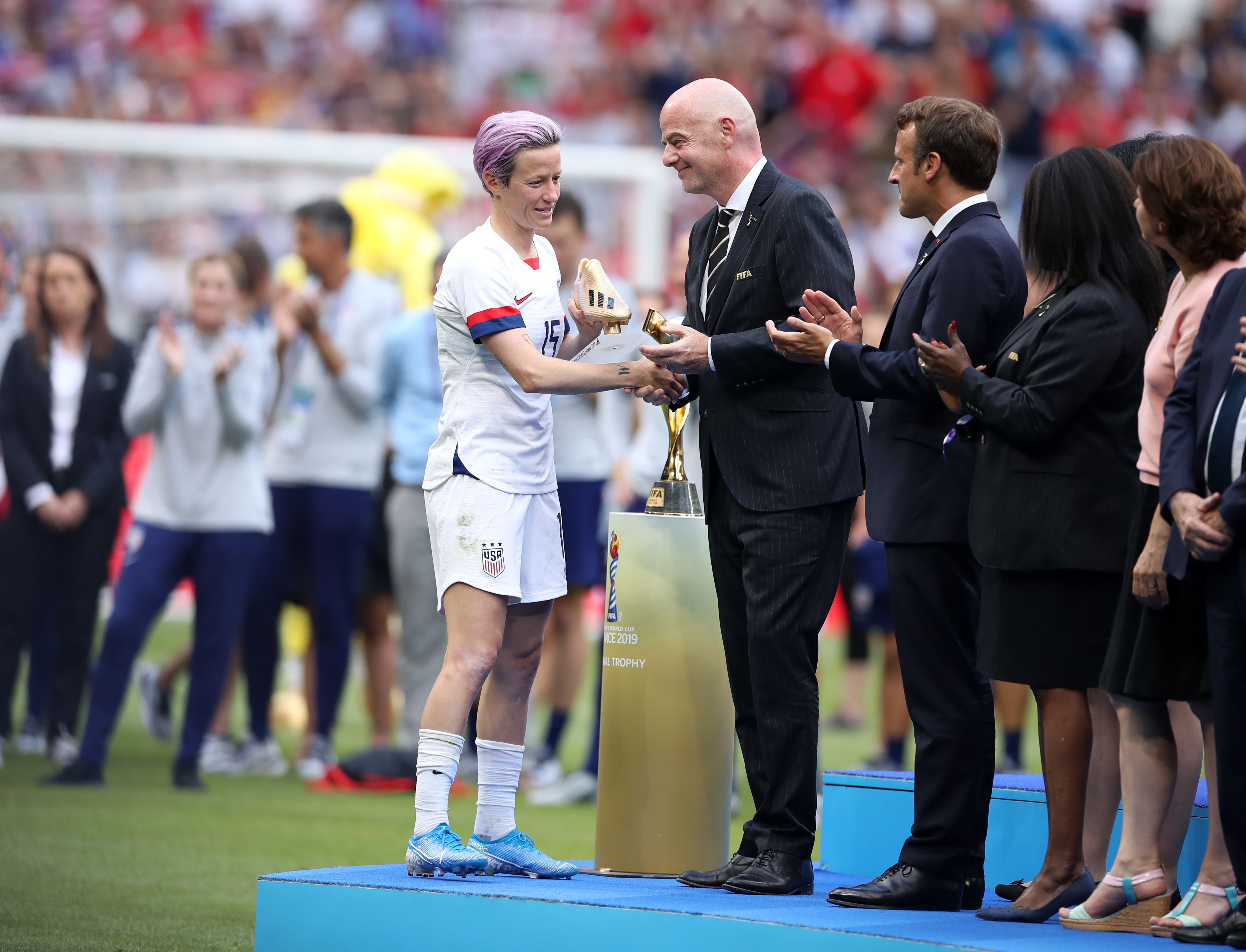 Q&A with Samantha Mewis of UCLA women's soccer - The Boston Globe