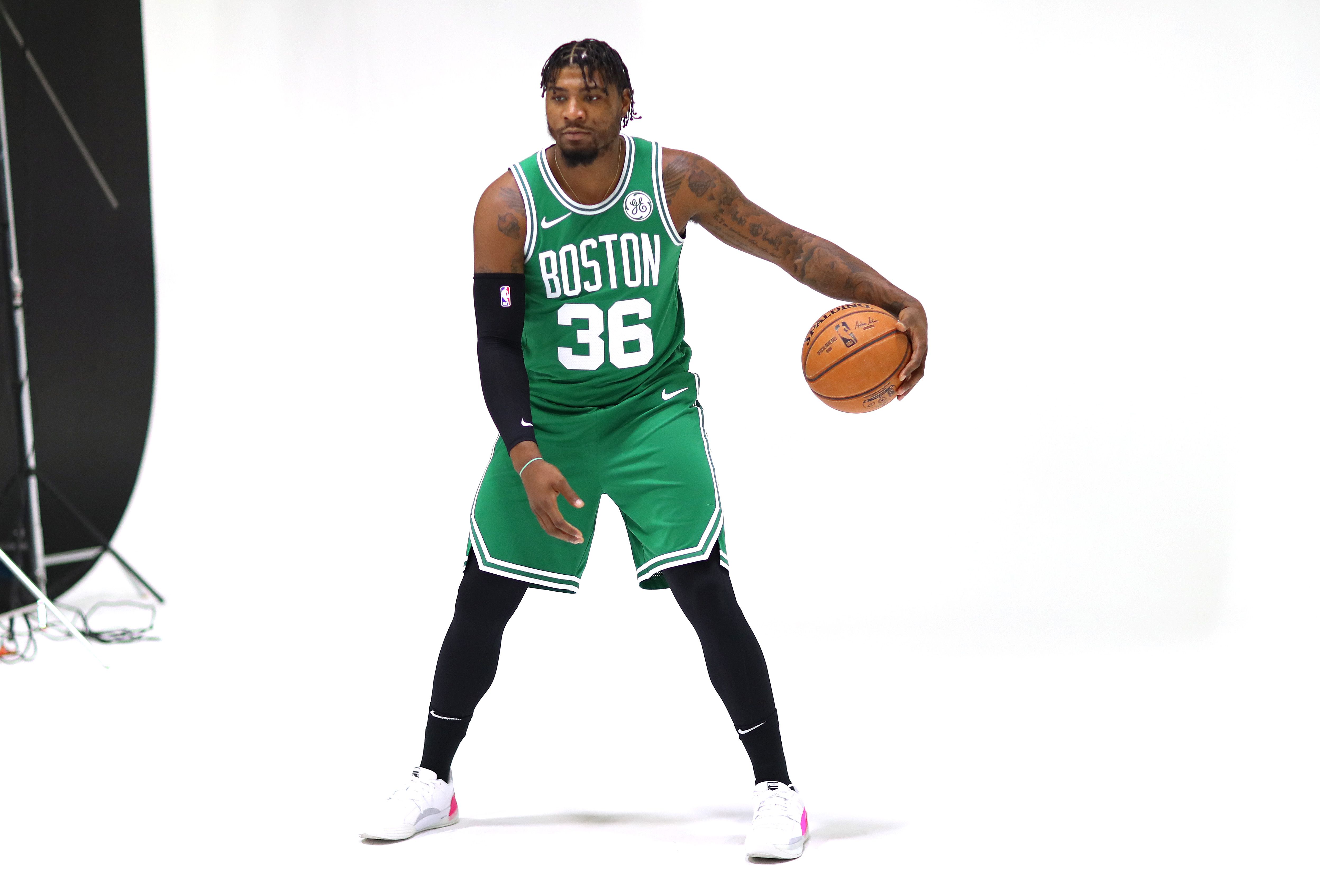 ataque Dureza Noche Boston Celtics' Marcus Smart announces official endorsement deal with PUMA  (video) - masslive.com