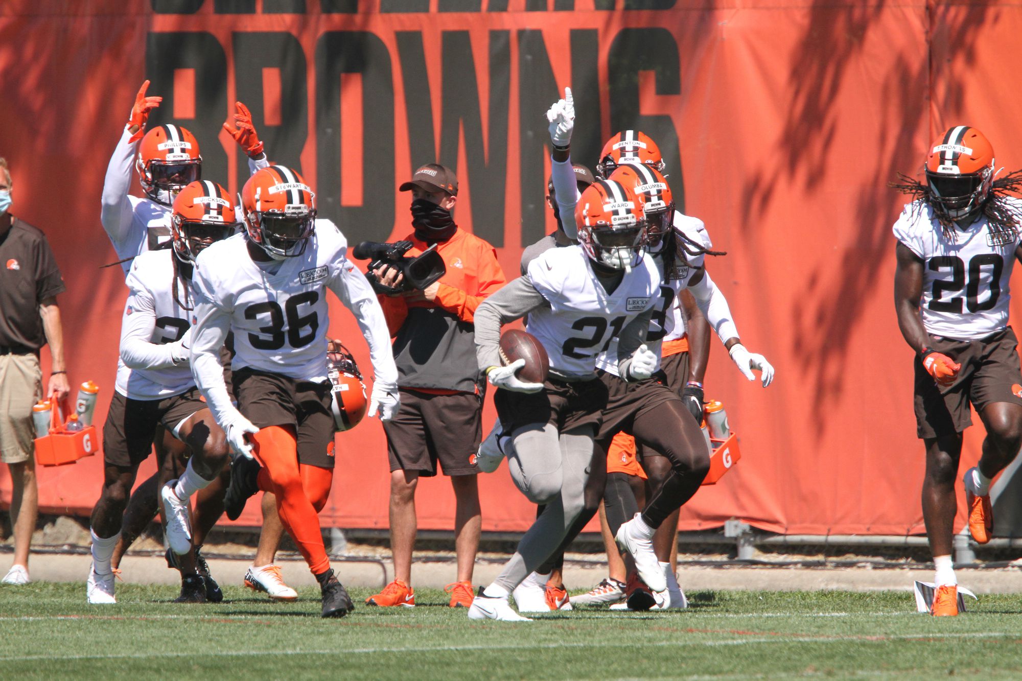 Browns D-line will tap into its depth with Larry Ogunjobi sidelined