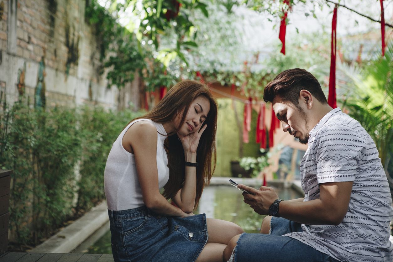 Redes sociales aumentan las rupturas de parejas