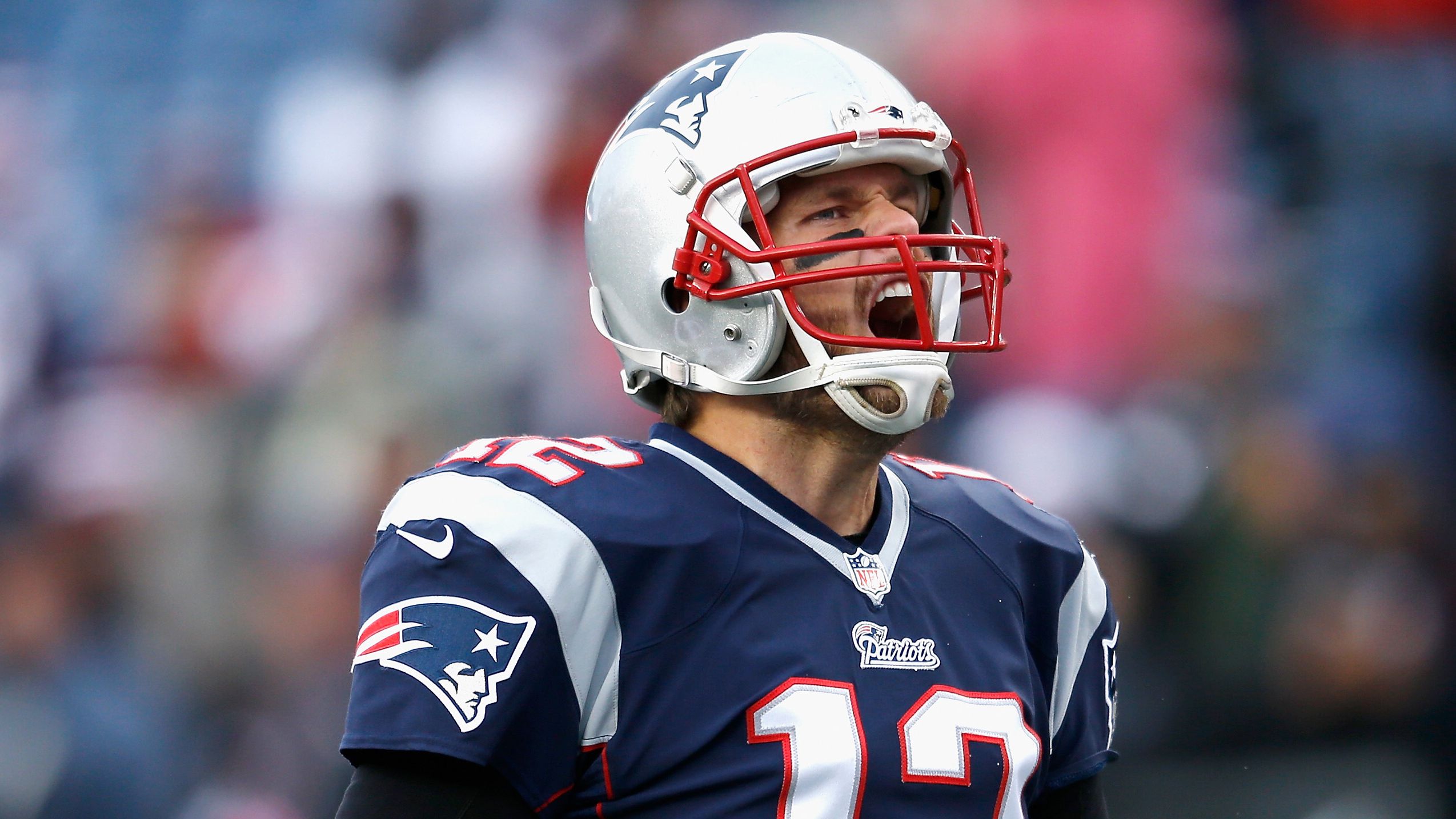 Tom Brady returns for halftime honors - Axios Boston