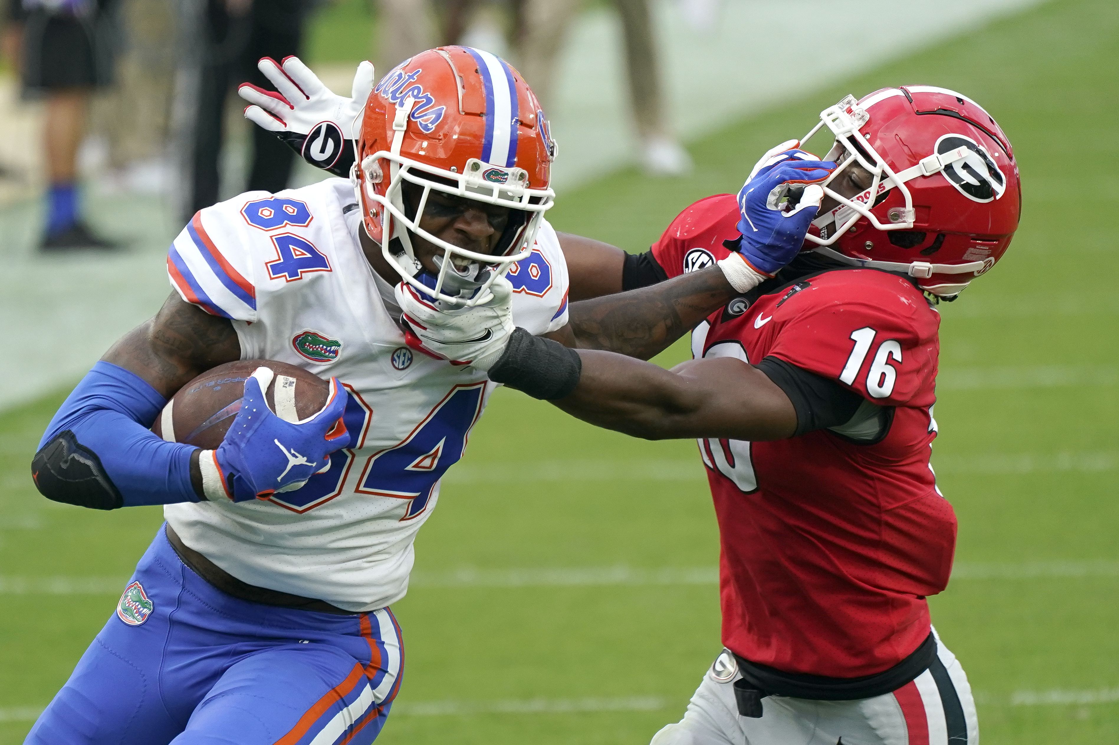 Kyle Trask throws four touchdowns to lead the Florida Gators