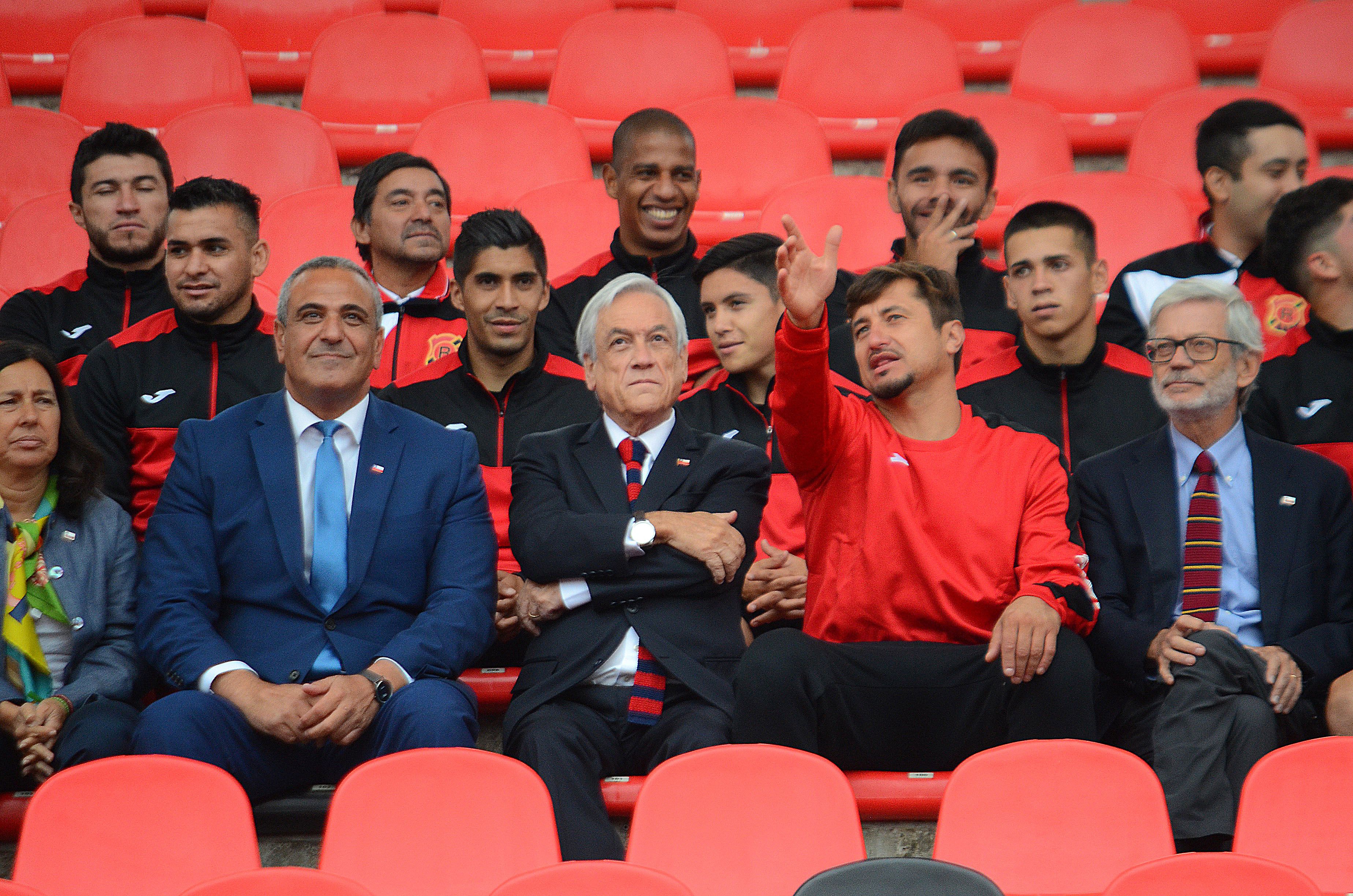 Pablo Milad Presidente de la Republica visita el renovado Estadio Fiscal de Talca