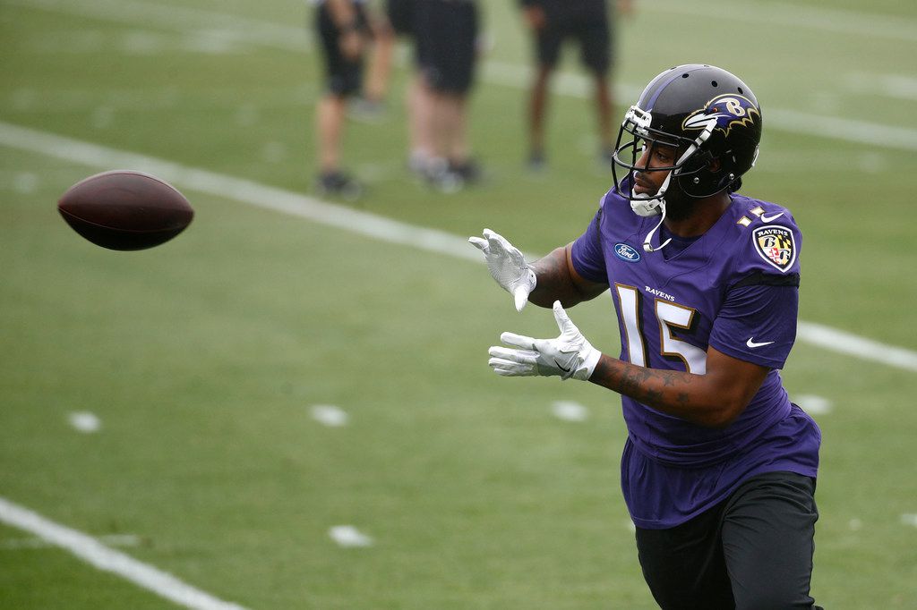 Baltimore Ravens receiver and Carter alum Michael Crabtree to host free youth  football camp at Kincaide Stadium