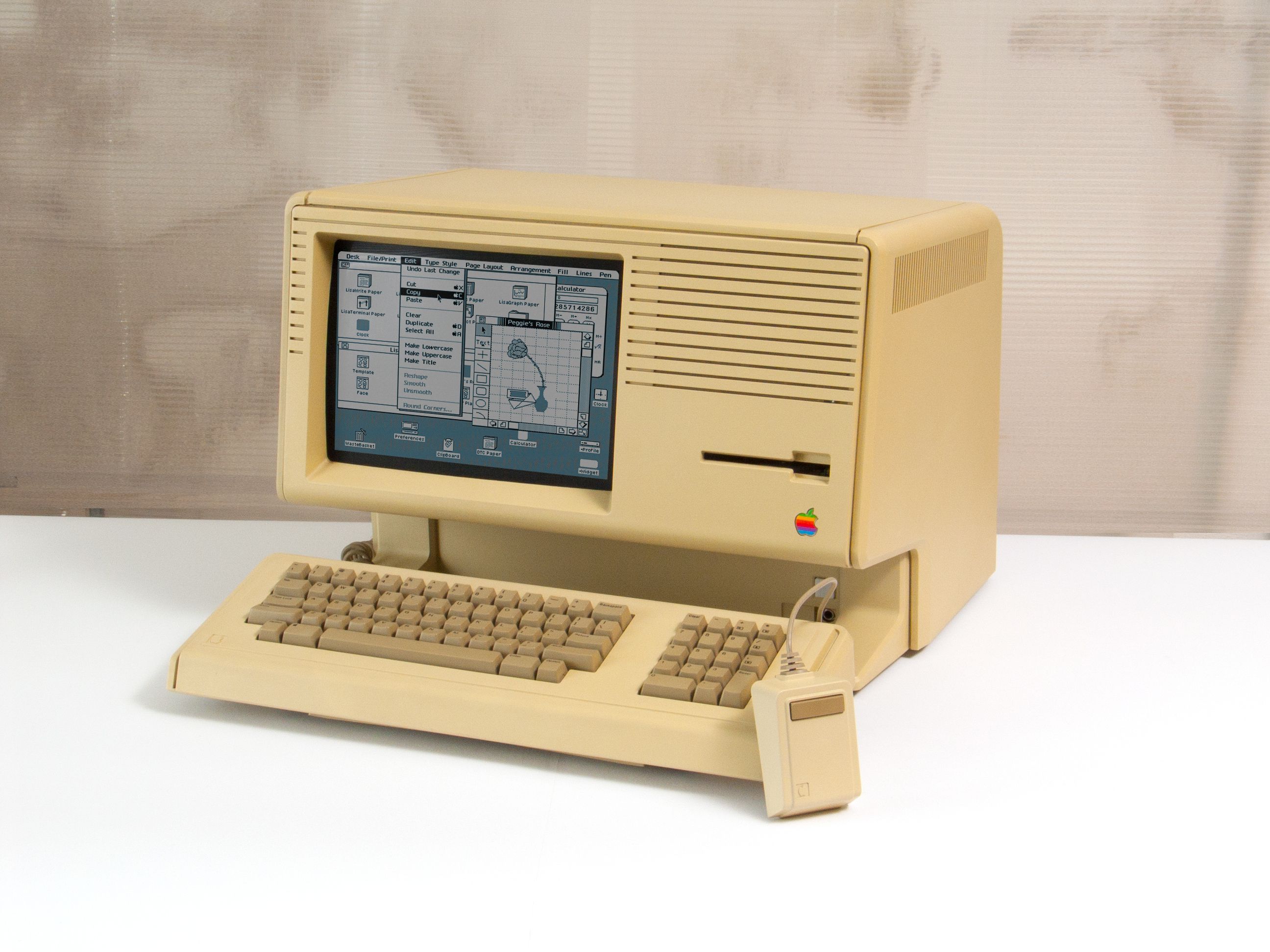 Apple-LISA-Macintosh-XL.jpg