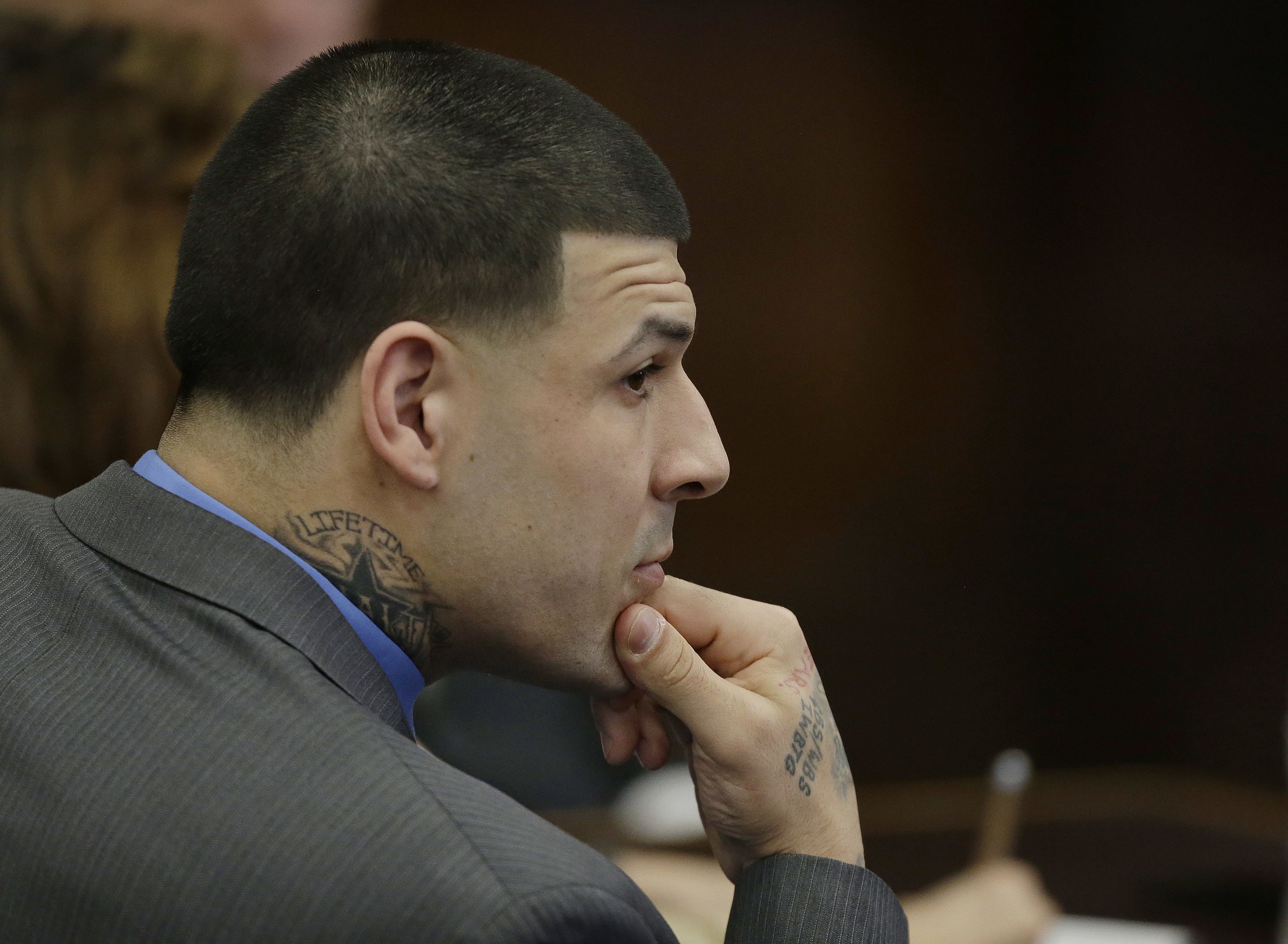 Aaron Hernandez's Brother Jonathan Breaks Down in Tears Discussing Netflix  Documentary