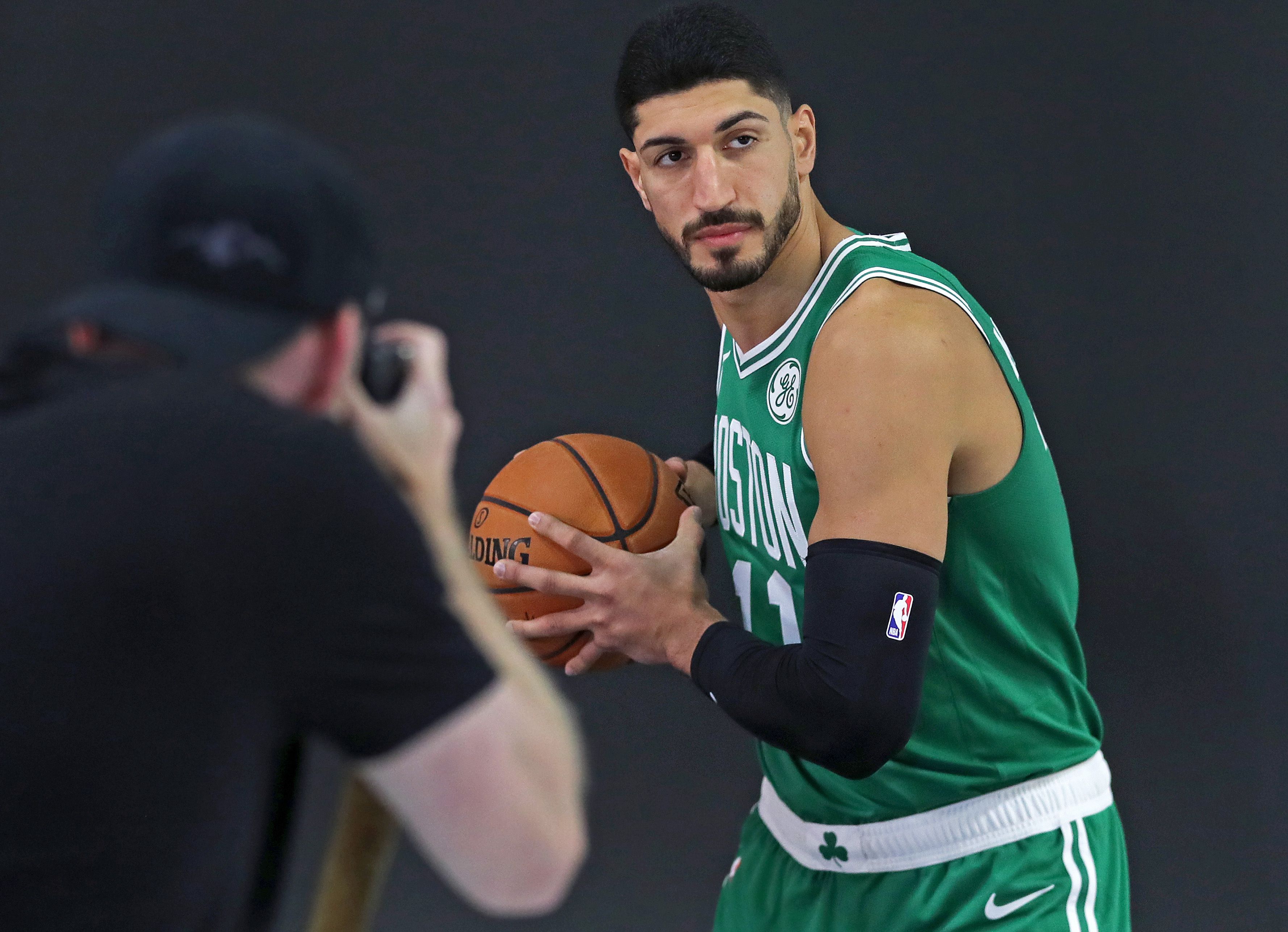 Knicks' Enes Kanter Says He's Received 'Hundreds and Hundreds' of