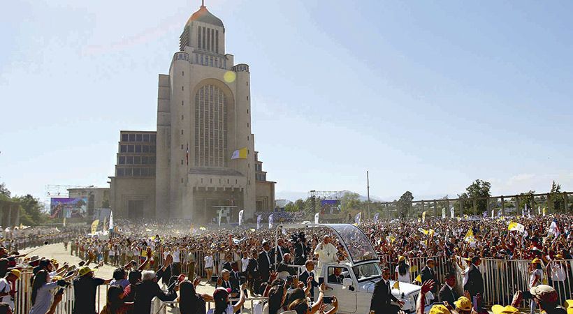 imagen-papa-francisco-en-templo-de-maipu-29-40512865