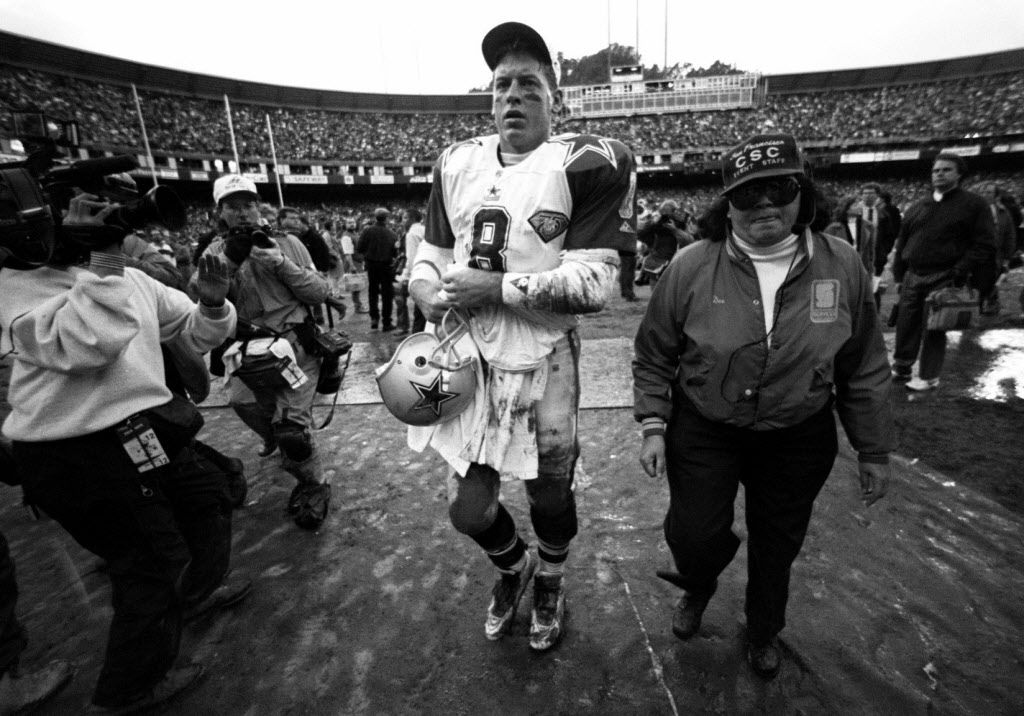 SI Photo Blog — Troy Aikman poses with Cowboys teammates Darren