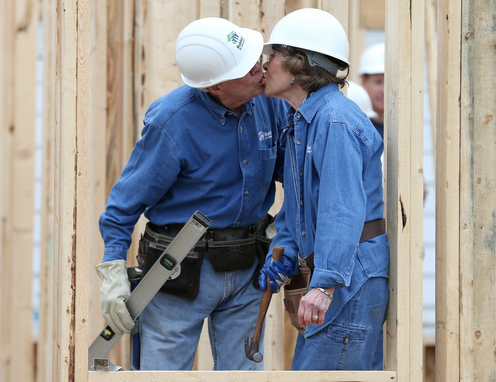 Jimmy And Rosalynn Carter Will Build Houses For 5 Days In Canada