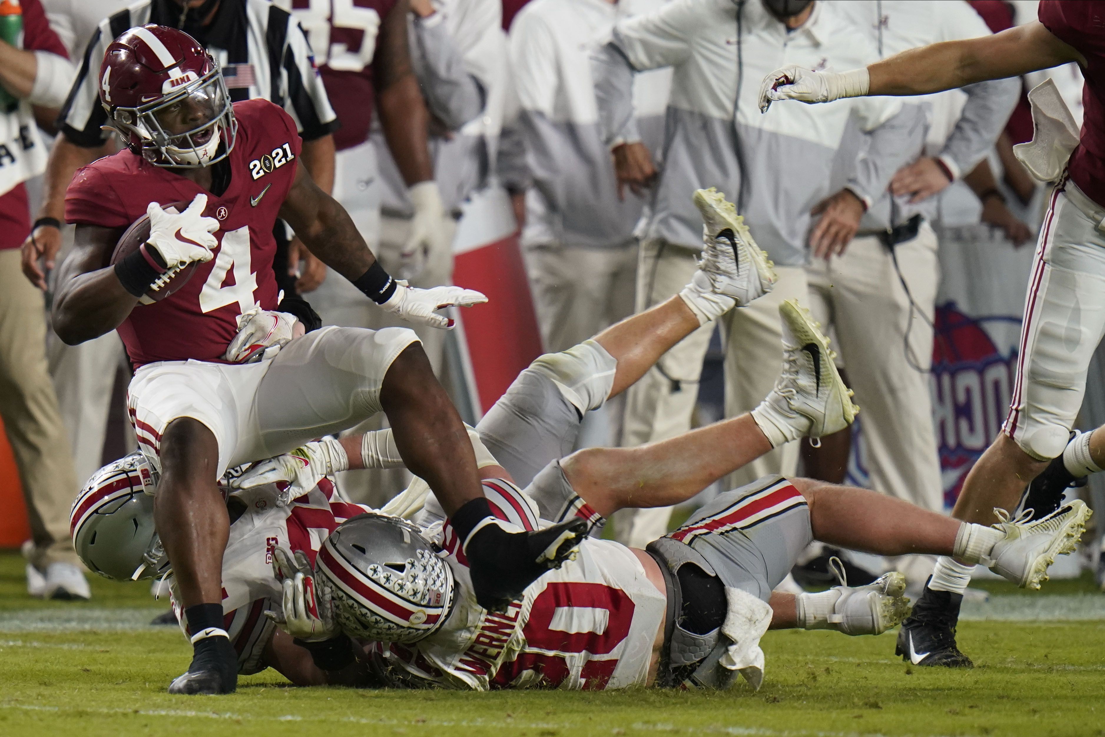 Mac Jones Reacts to Alabama's National Championship Win: I Think We're the  Best Team to Ever Play 