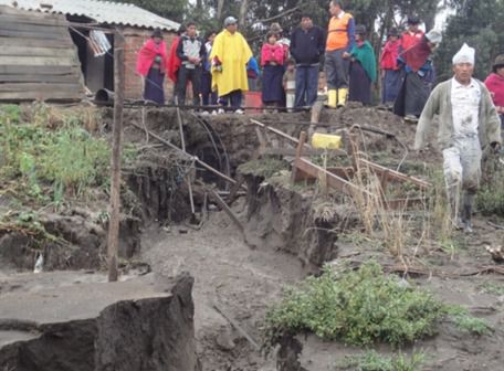 Lluvias Arrasan Carreteras Y Dejan Poblados Aislados Ecuador El