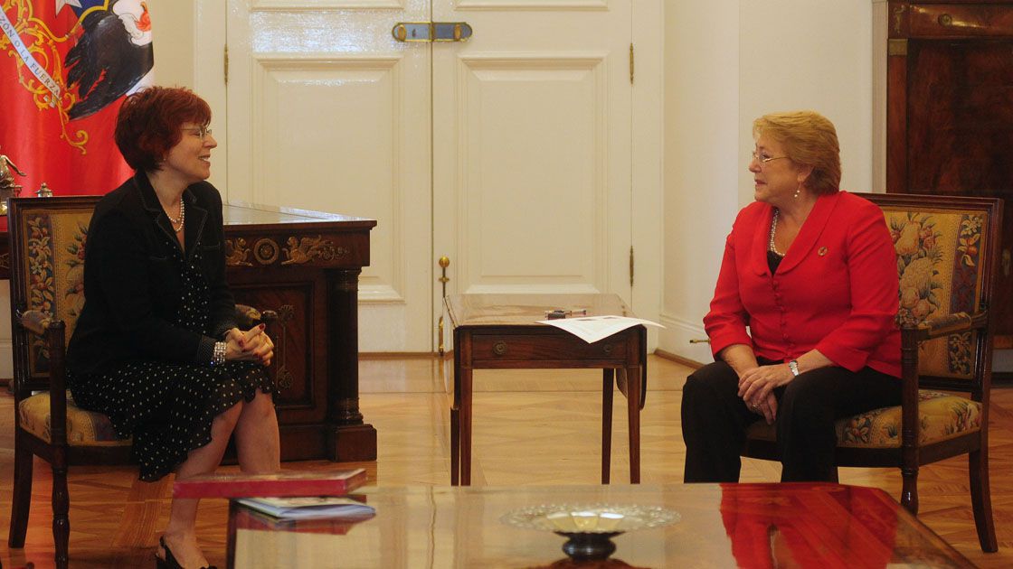 La Presidenta Michelle Bachelet recibe a Flavia Bustreo