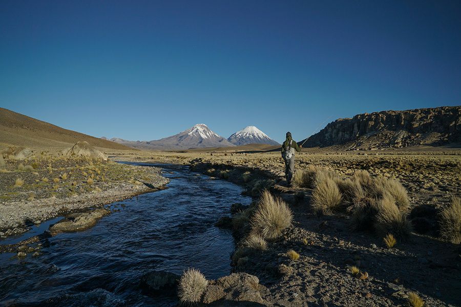 GABO-PESCANDO-VOLCANES-1.jpg