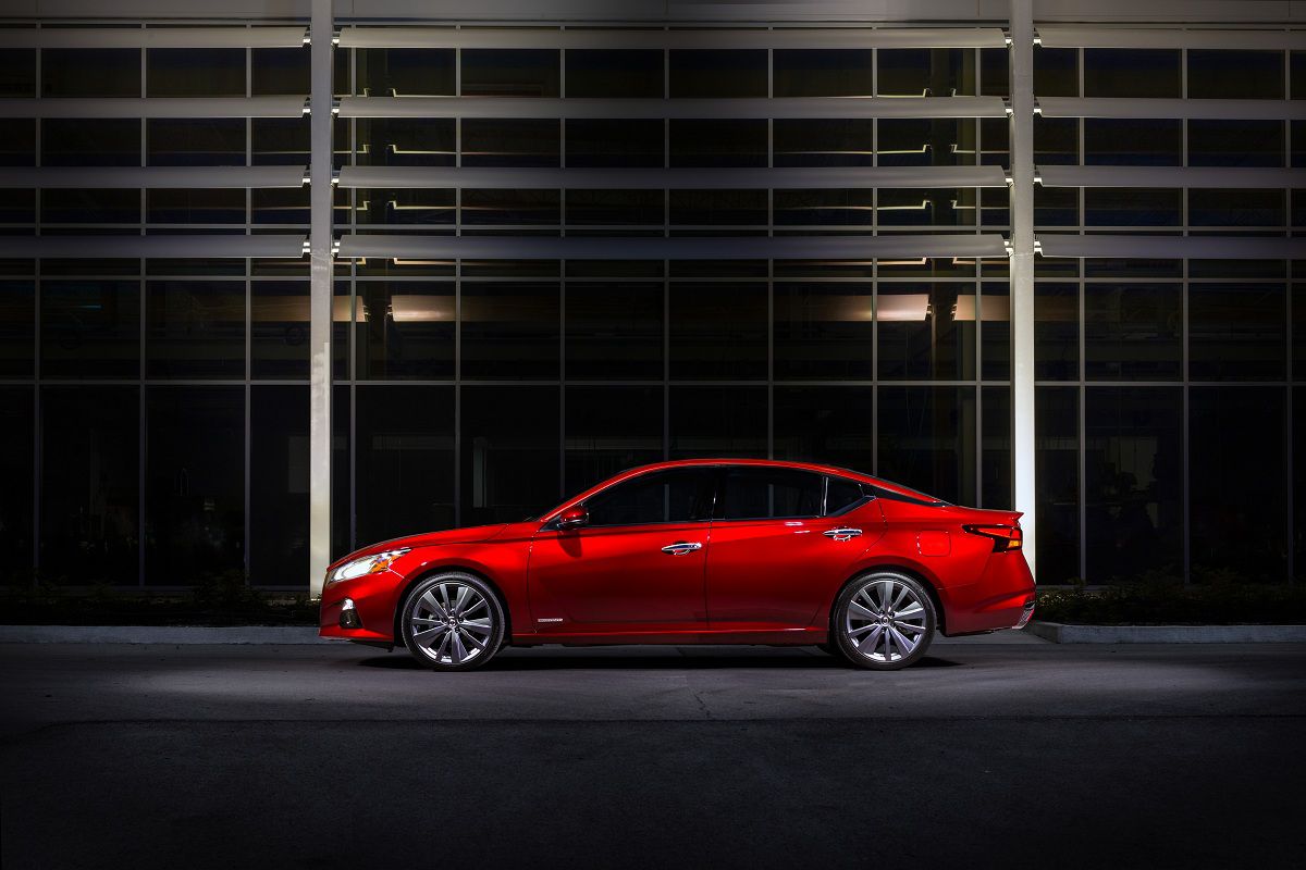 2019-Nissan-Altima-1-2-source.jpg