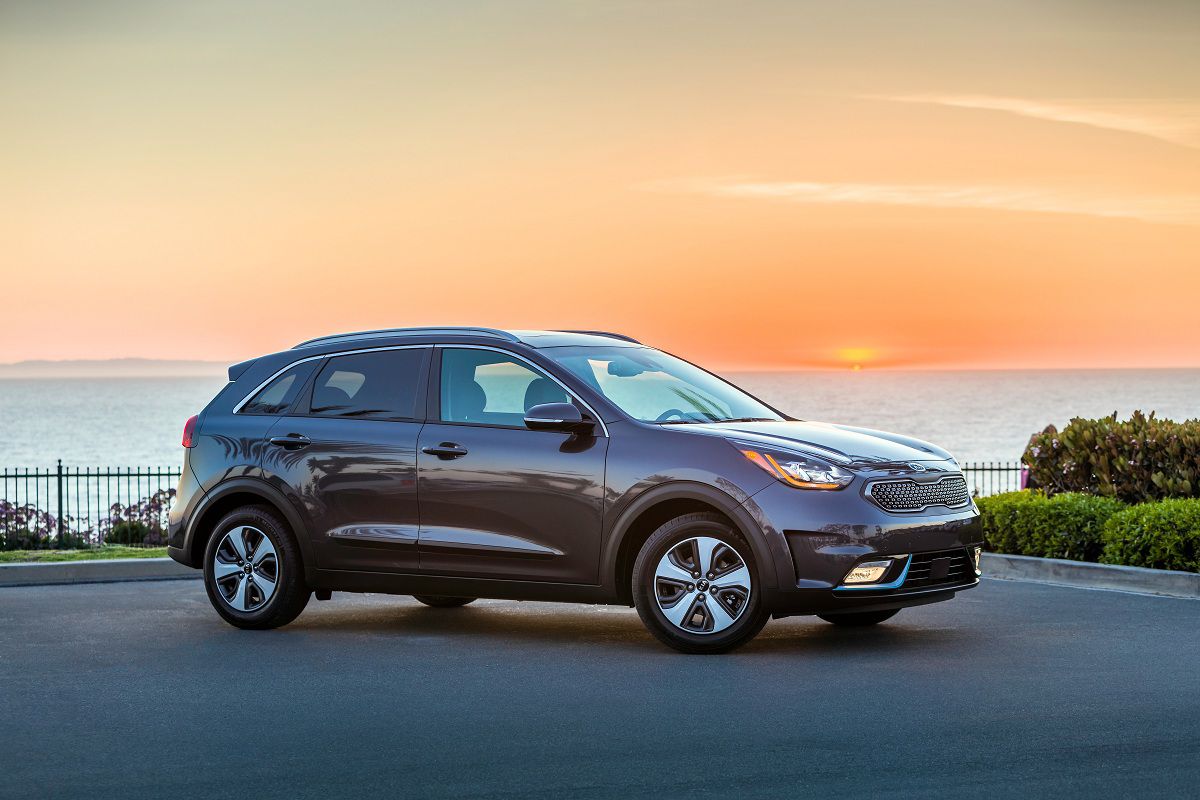 2018_niro_plug_in_hybrid_front.jpg