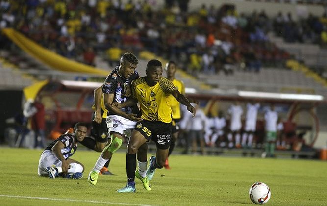 Tauro y CAI no sueltan el liderato del Clausura