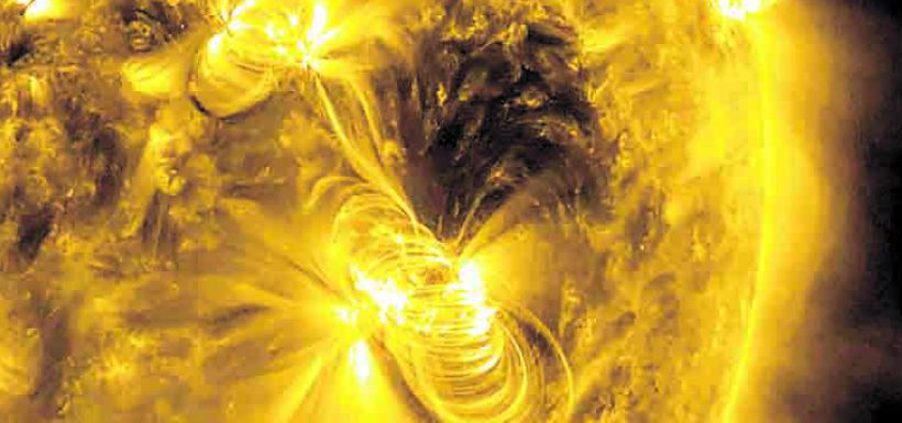 Imagen-A-medium-sized-M2-solar-flare.jpg