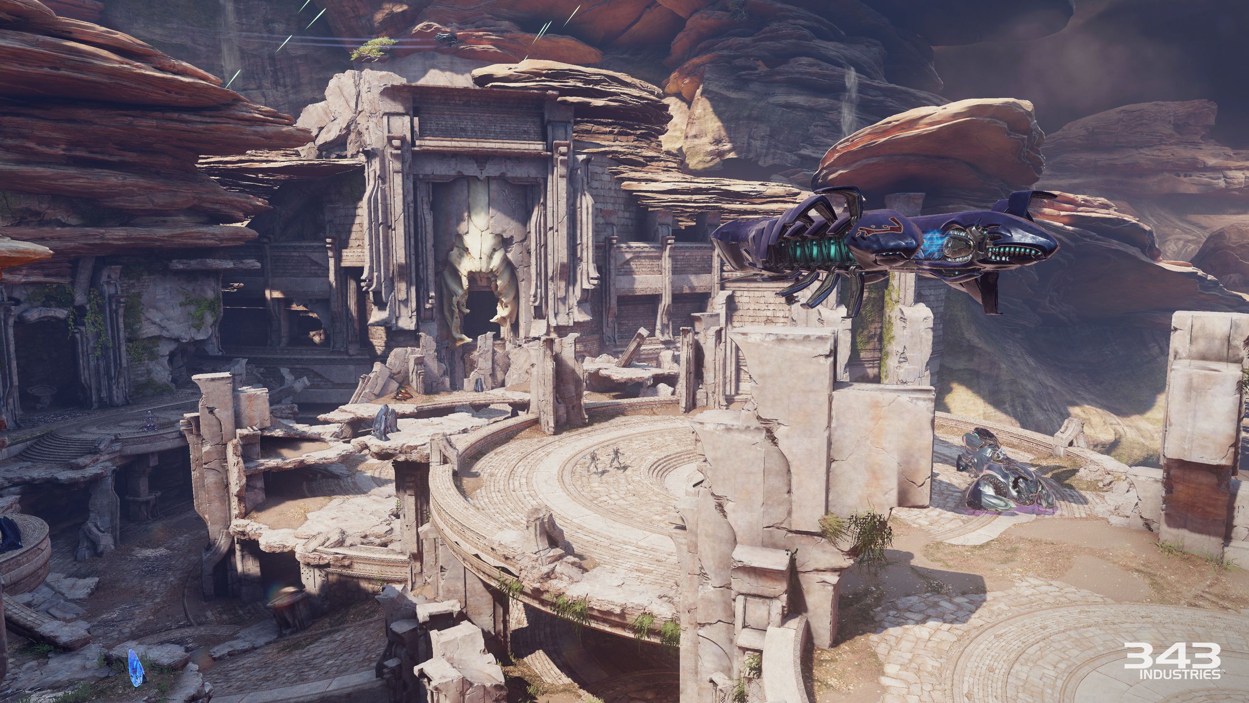 Better environments, bigger cast help make 'Halo 5' better than