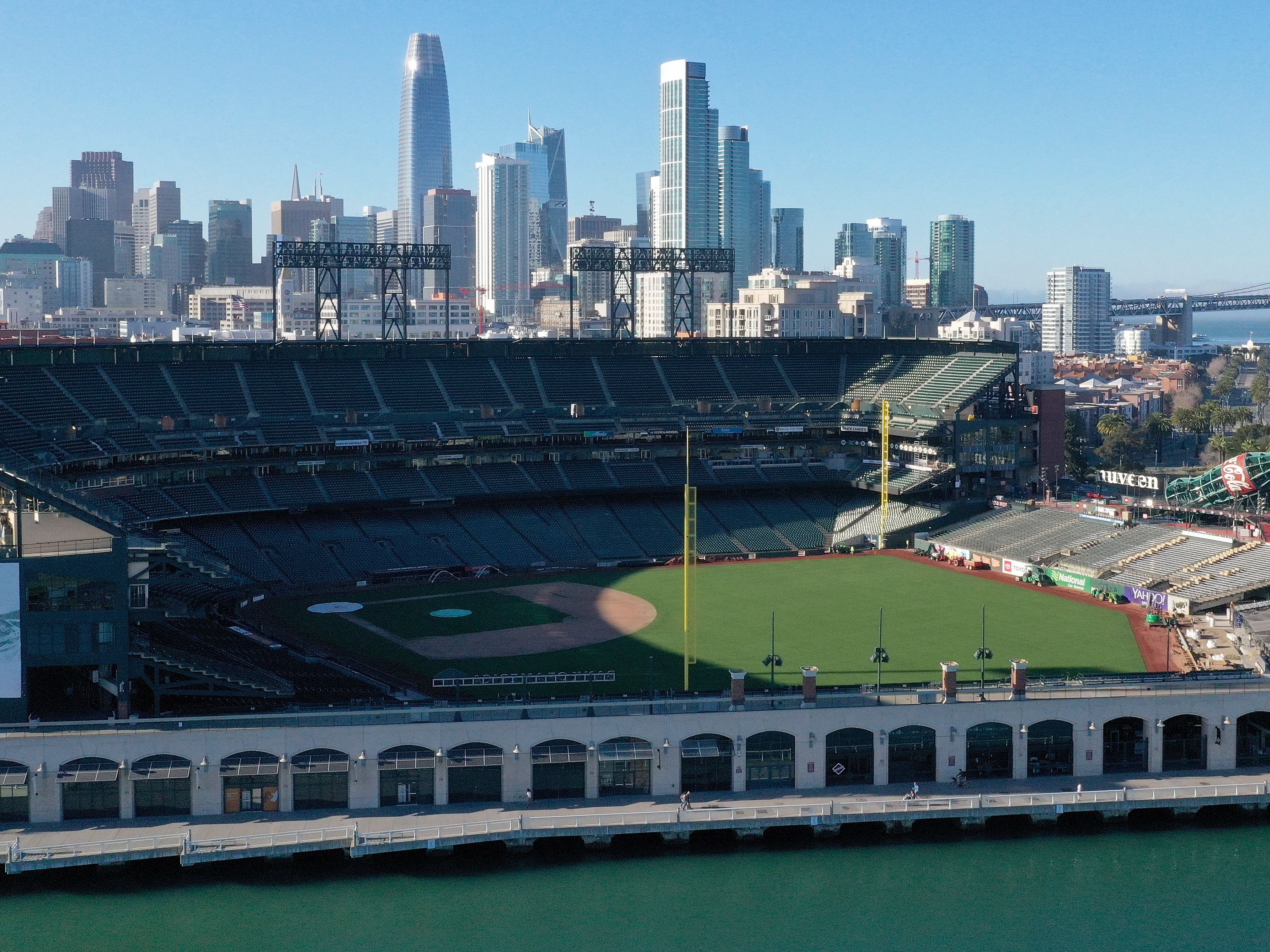 Dodger Stadium opening: Rain, restrooms, water fountains, fences