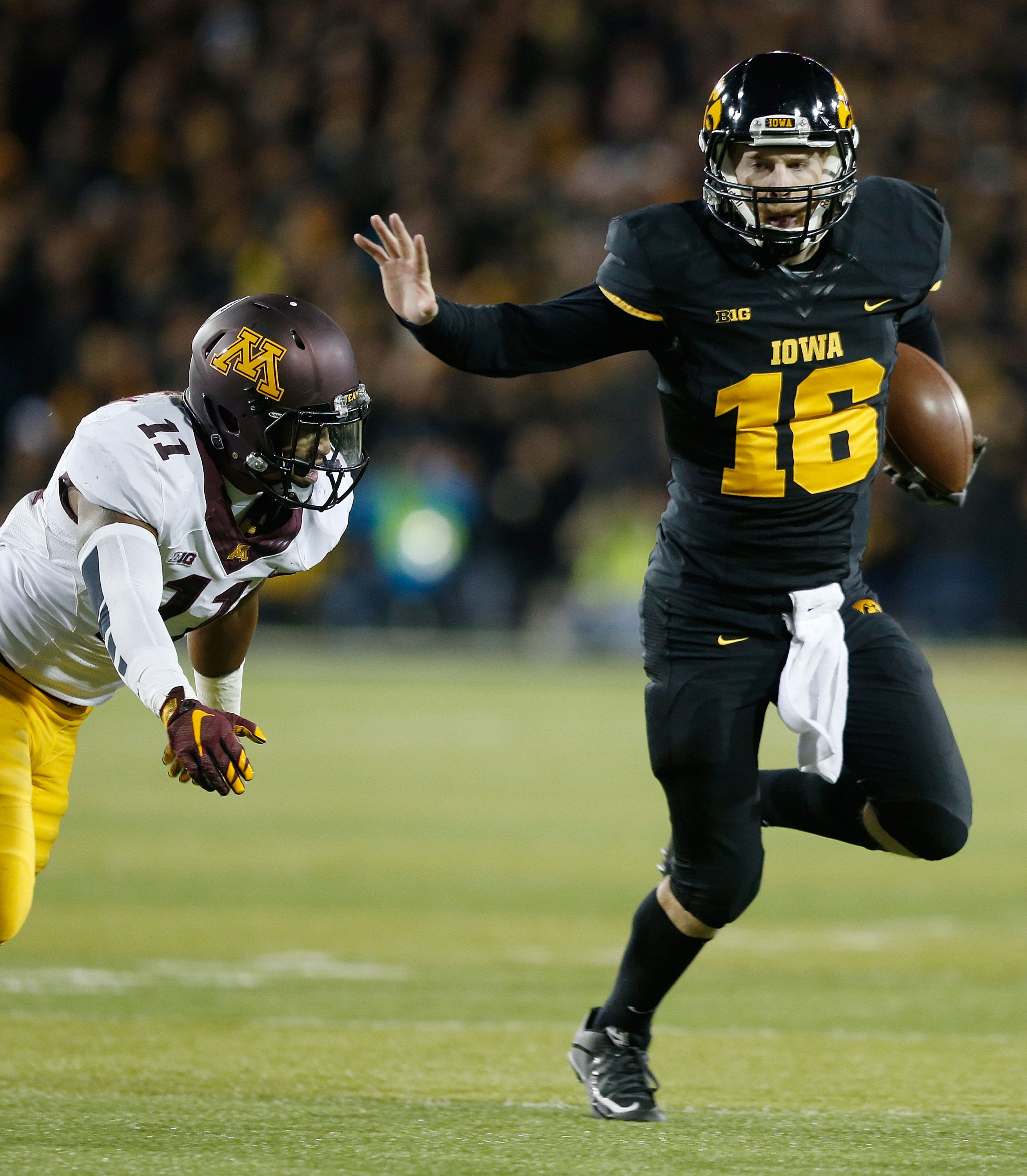 Beathard leads Hawkeyes to magic season