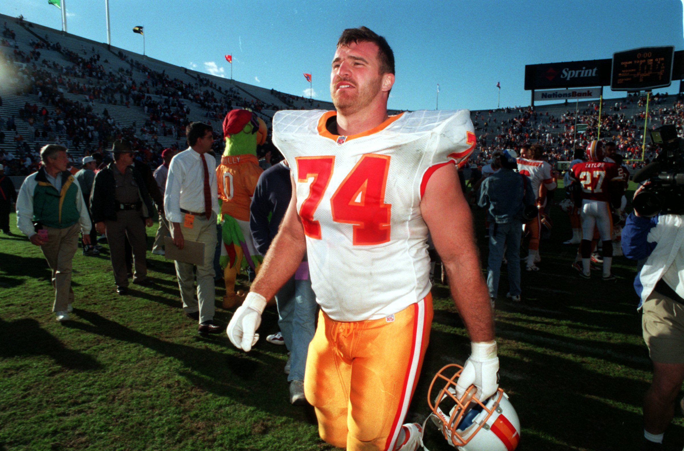 Buccaneers' Creamsicle Uniforms Return — UNISWAG