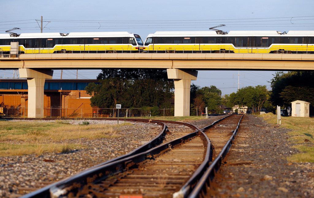 Getting To and Around Dallas: Closest Airports, Mass Transit