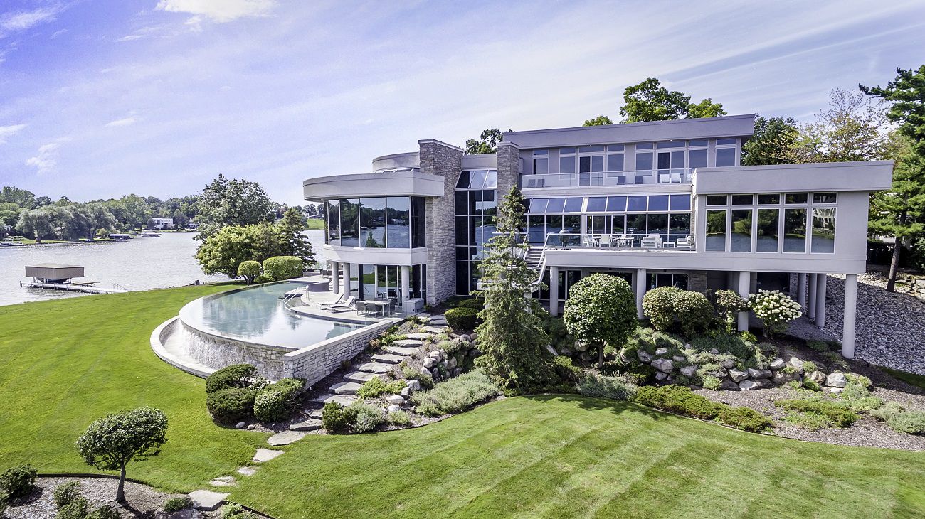 Matthew Stafford's $6.5M Bloomfield Township home is simply stunning