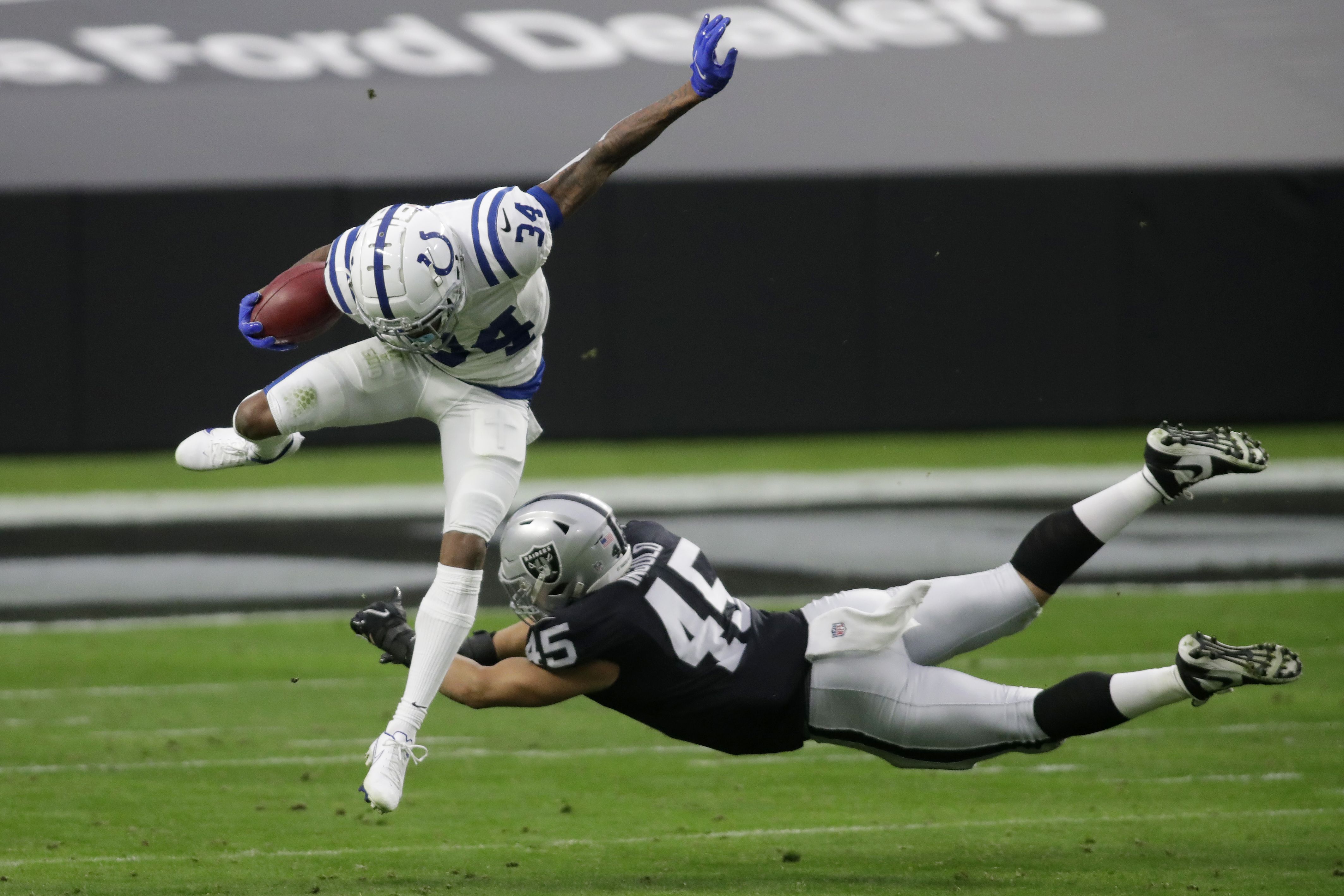 As it happened: Colts beat Raiders 44-27, help AFC playoff chances