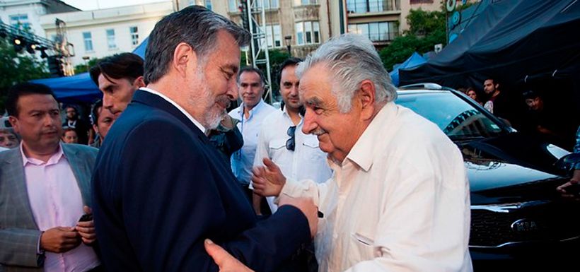 Alejandro Guillier y Pepe Mujica