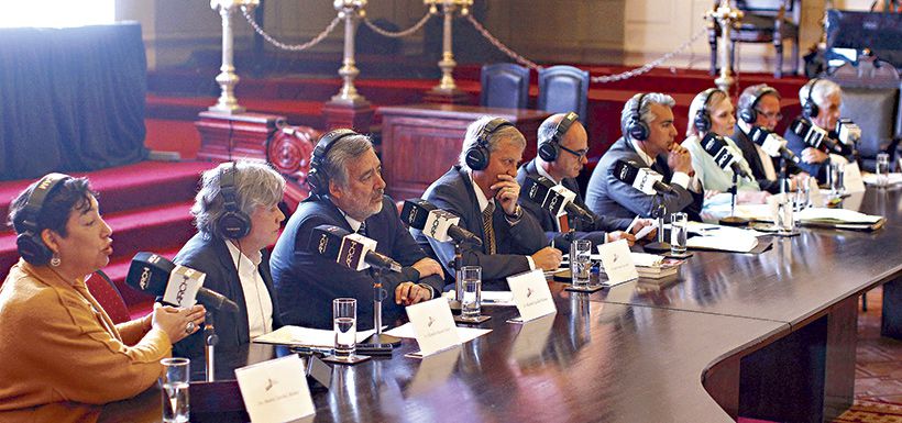 debate organizado por la Archi, en la sede del Congreso en Santiago.