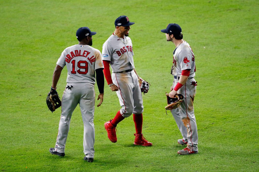 Photo: Red Sox' Andrew Benintendi catches final out during ALCS