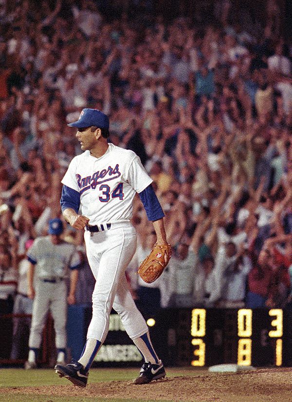 Does This Photograph Show Nolan Ryan Pitching After an On-Field Fight?