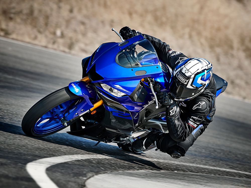 2019 Yamaha YZF-R3 First Look | Motorcyclist