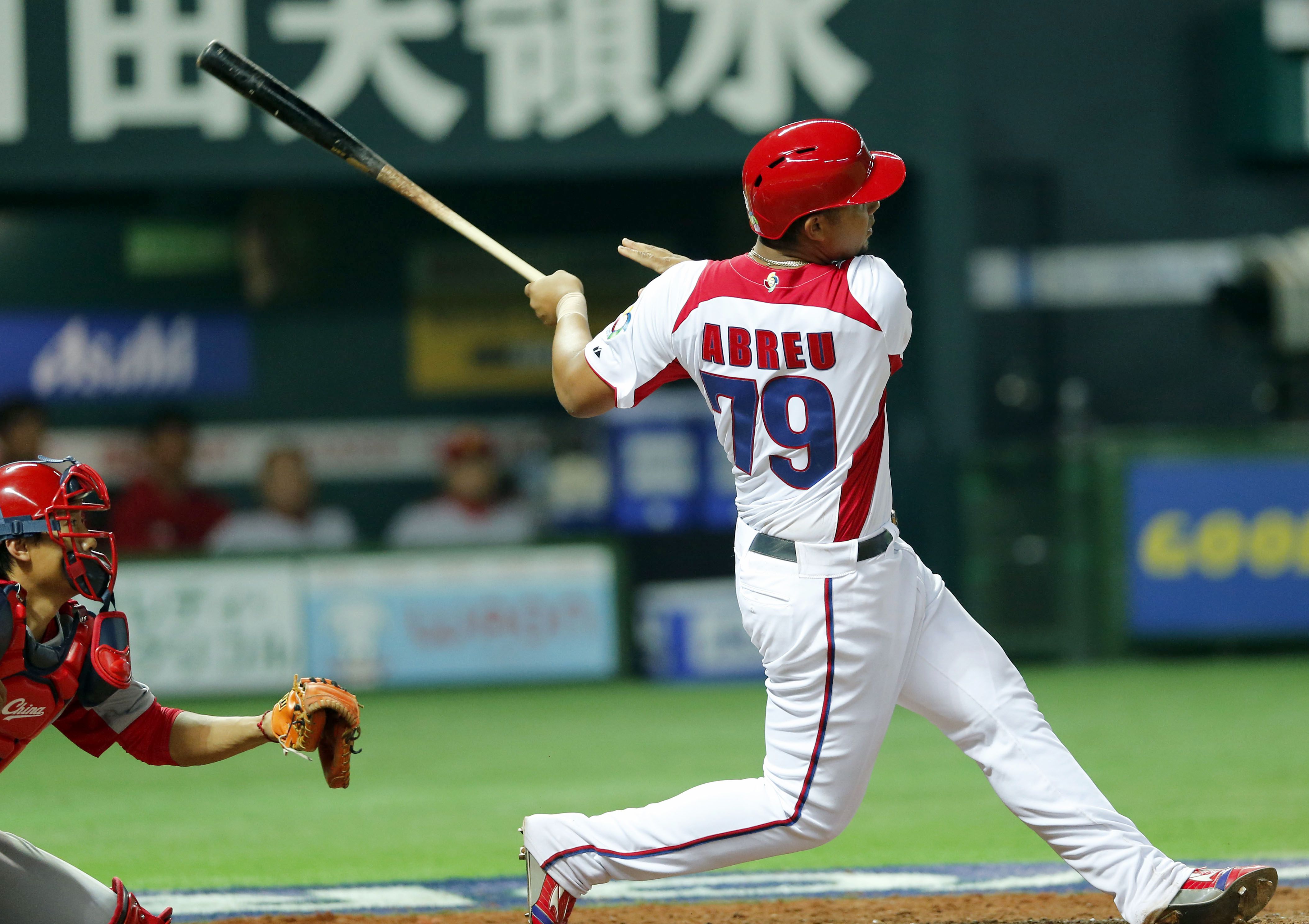 Former Texas Ranger fan-favorite Ian Kinsler lands home run in