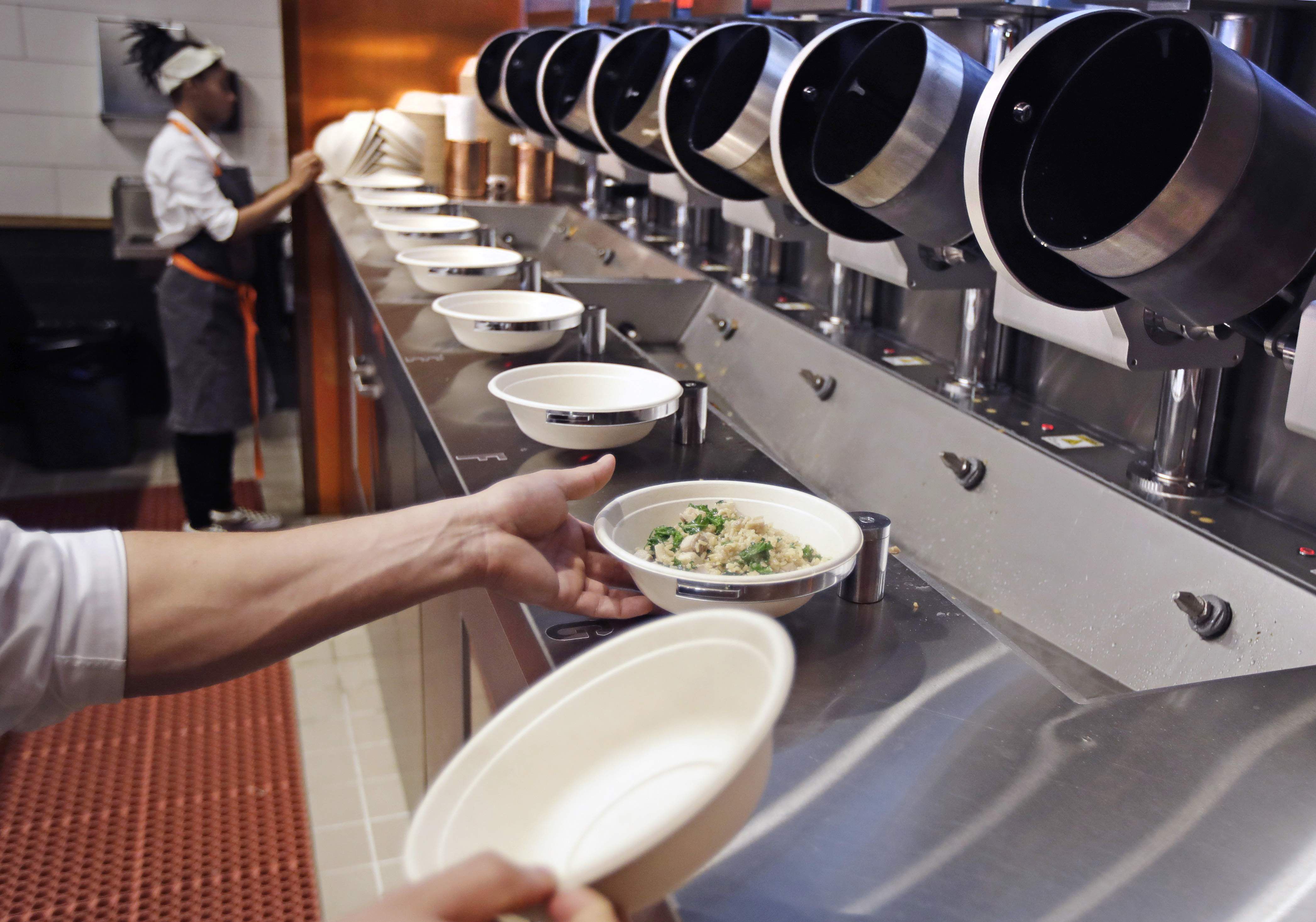 robots cooking fast food