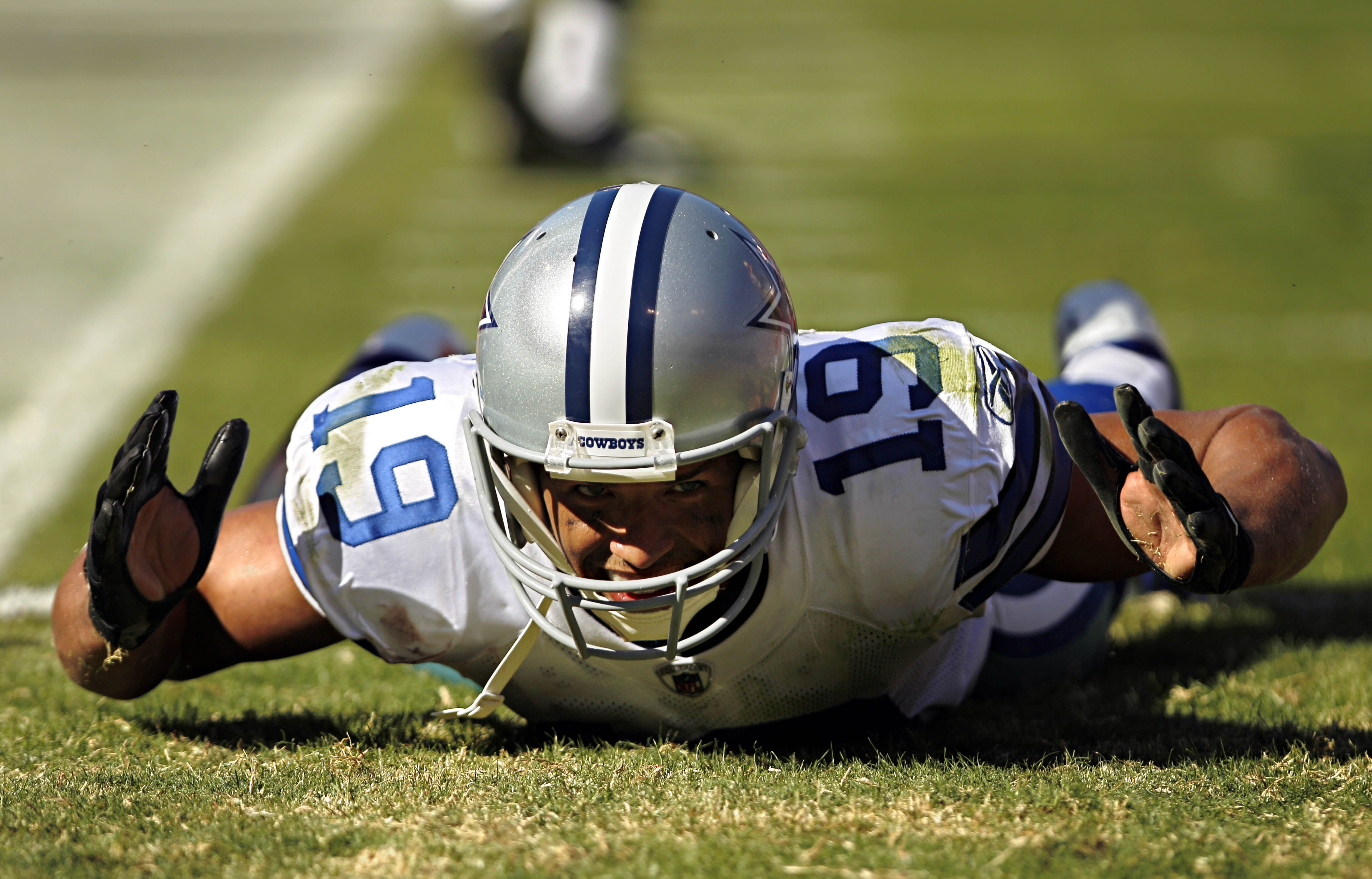 Cowboys Miles Austin fails to meet expectations; contract an albatross on  team