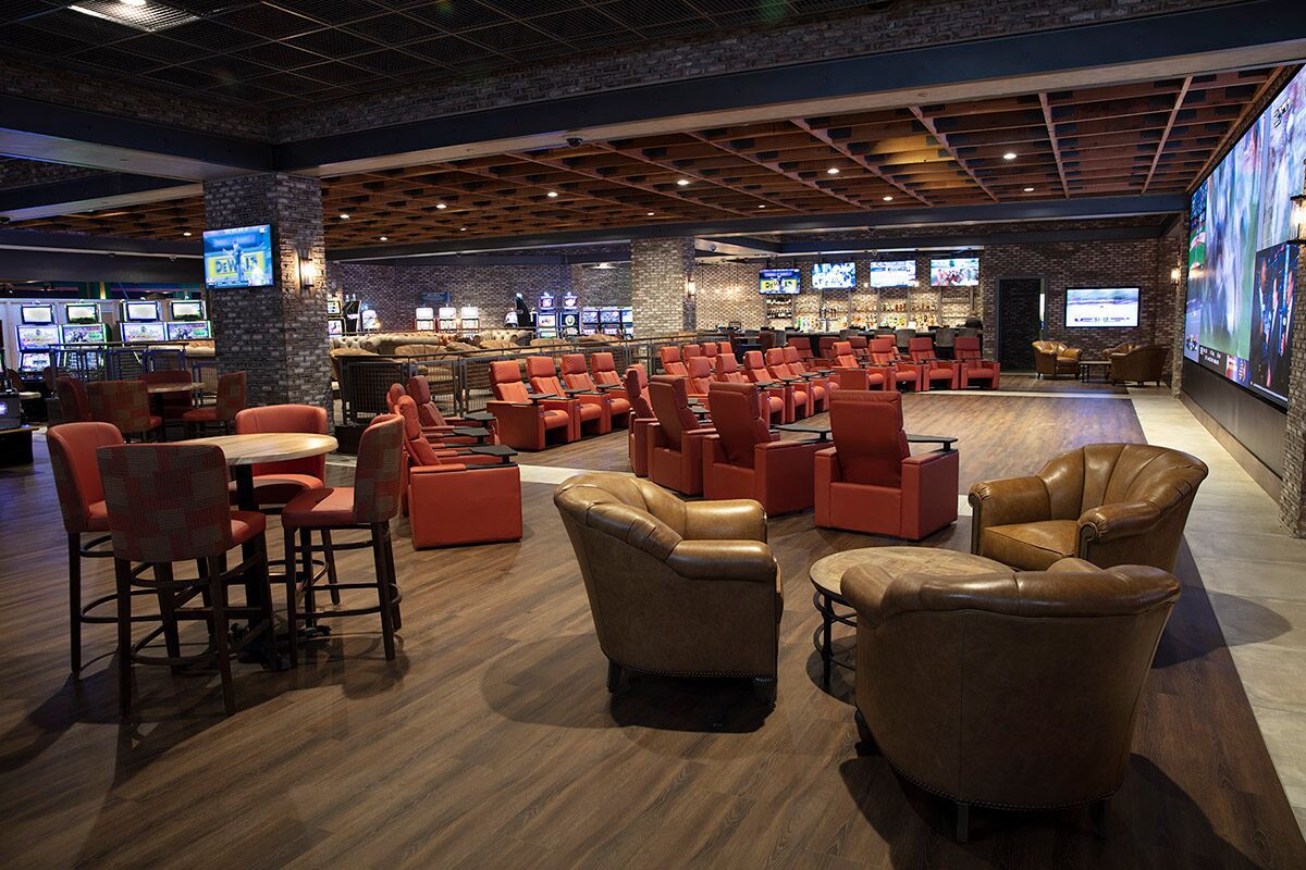 New York's largest sports betting lounge now open 