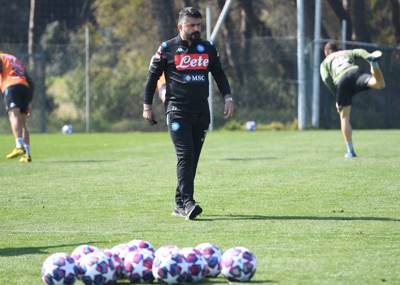 (Foto: @sscnapoli / Twitter).