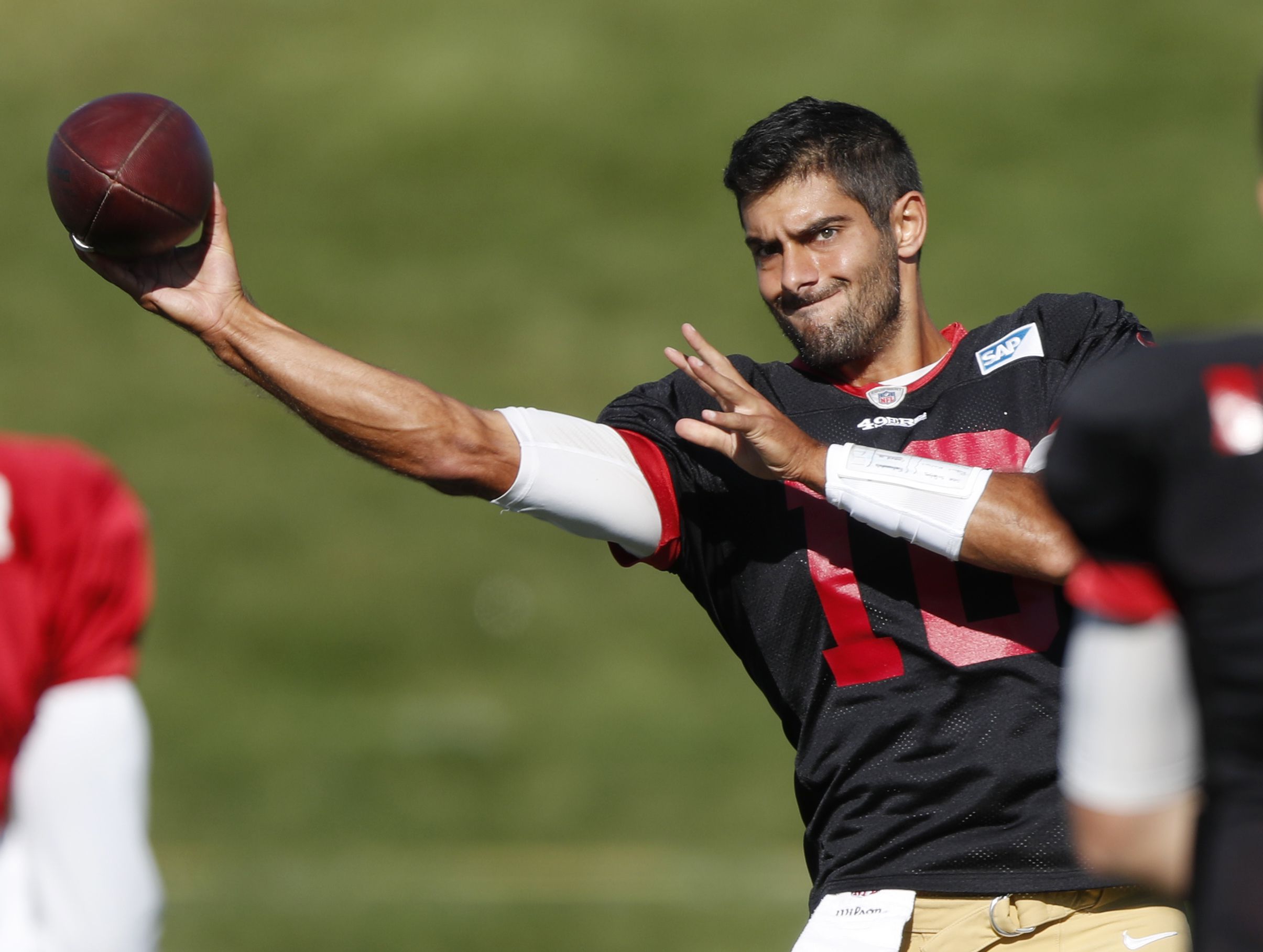 Here's what happened to 49ers quarterback Jimmy Garoppolo